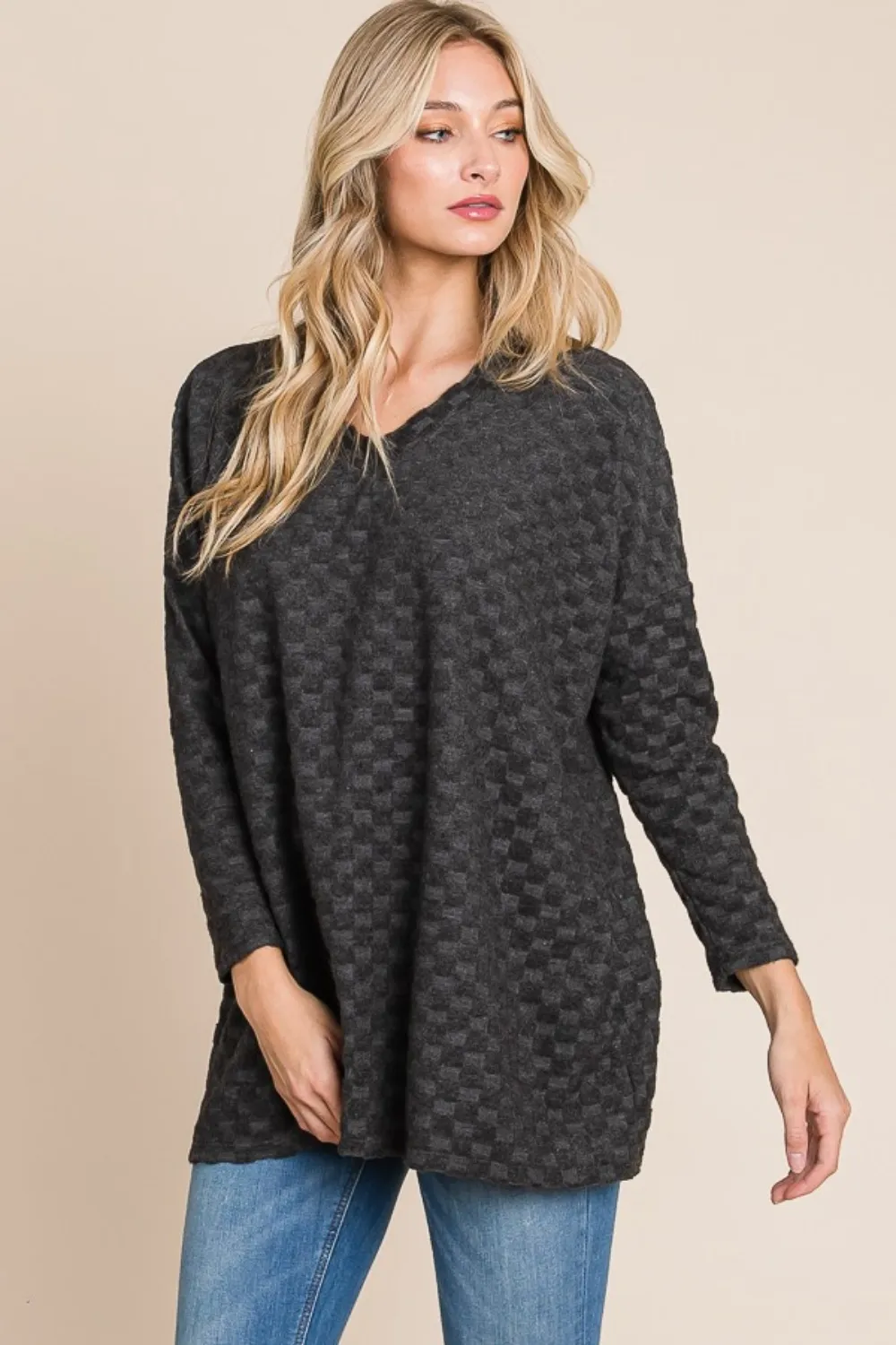 Checkered Long Sleeve V-Neck T-Shirt, image 3