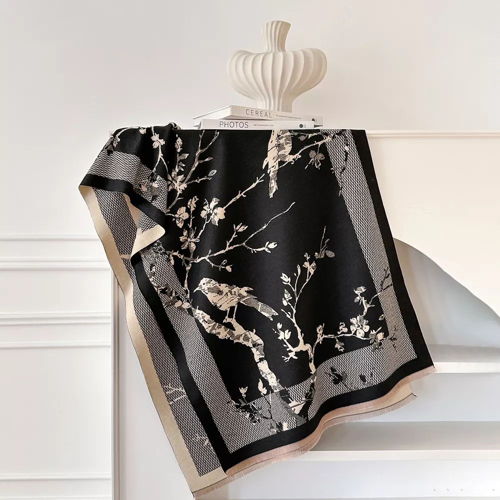 Raw Hem Winter Scarf, image 4