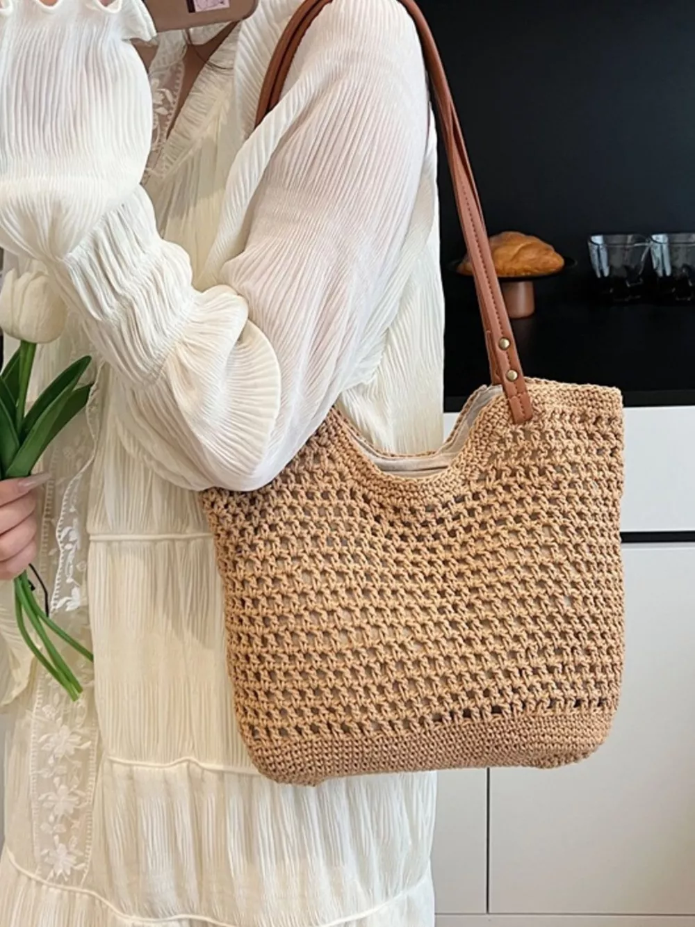 Woven Straw Shoulder Bag, image 2
