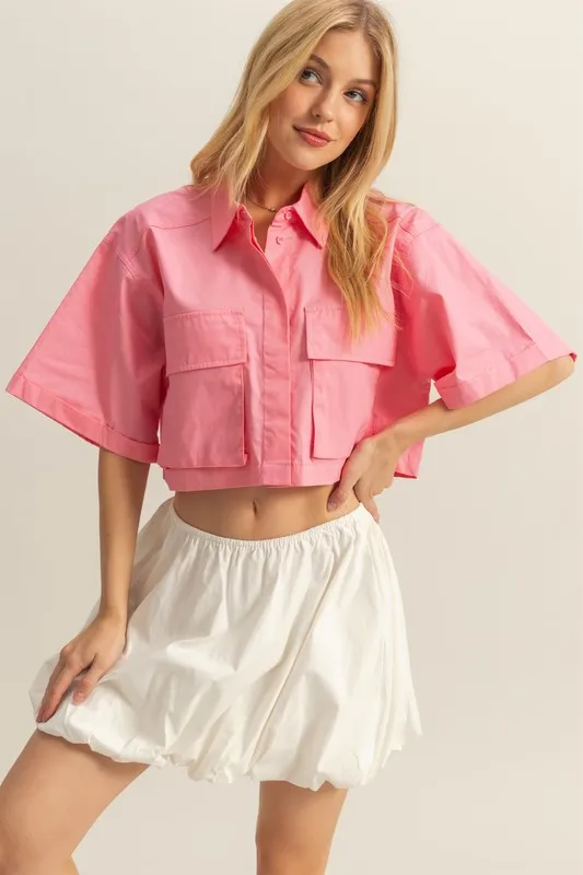 Front Pockets Poplin Collared Neck Crop Shirt