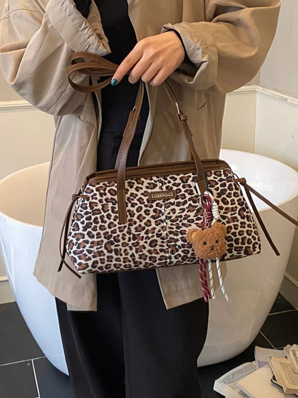 Leopard Adjustable Strap Shoulder Bag, image 3