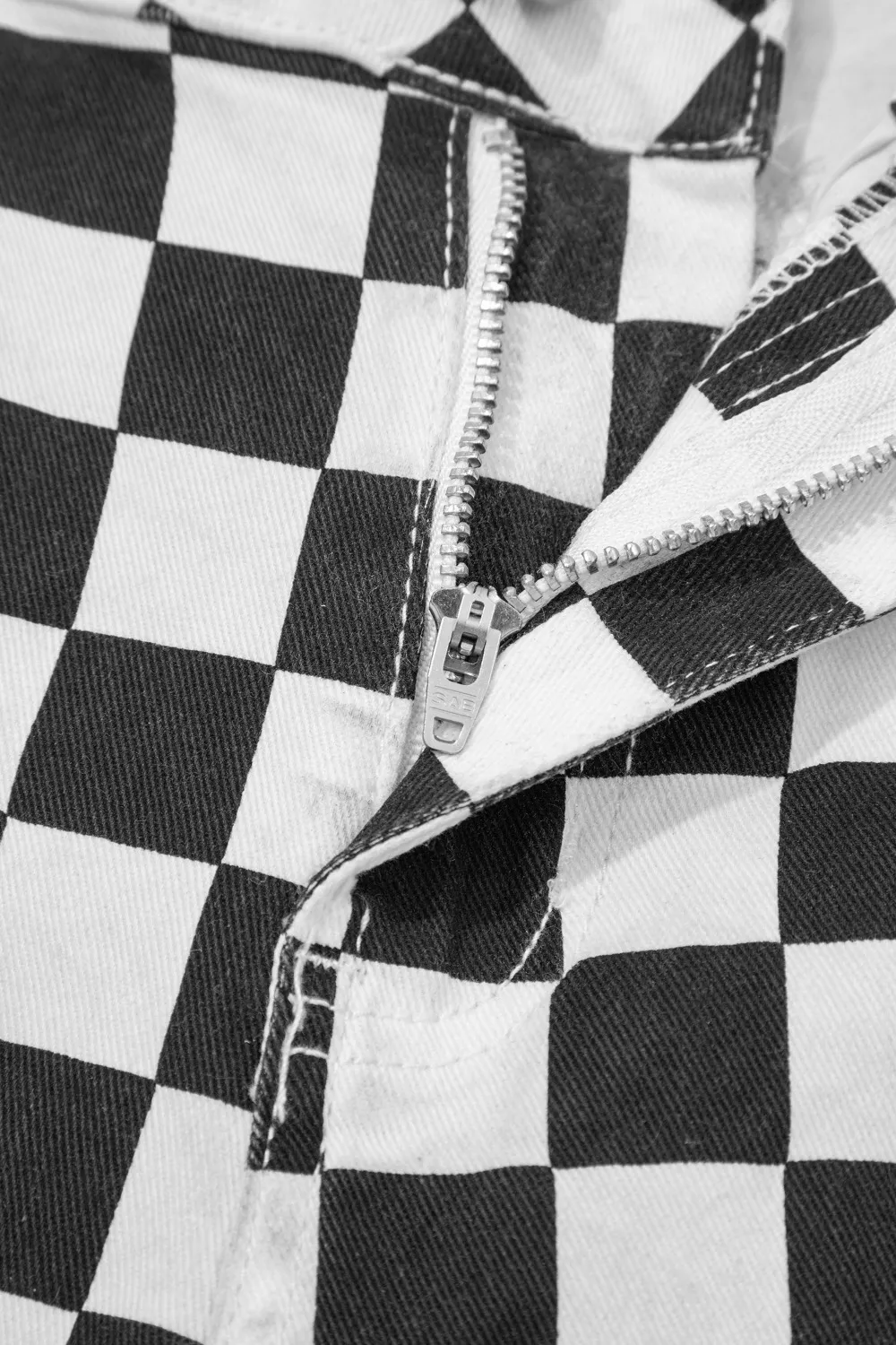 Checkerboard Print Distressed Holes Raw Edge Cropped Jeans, image 10