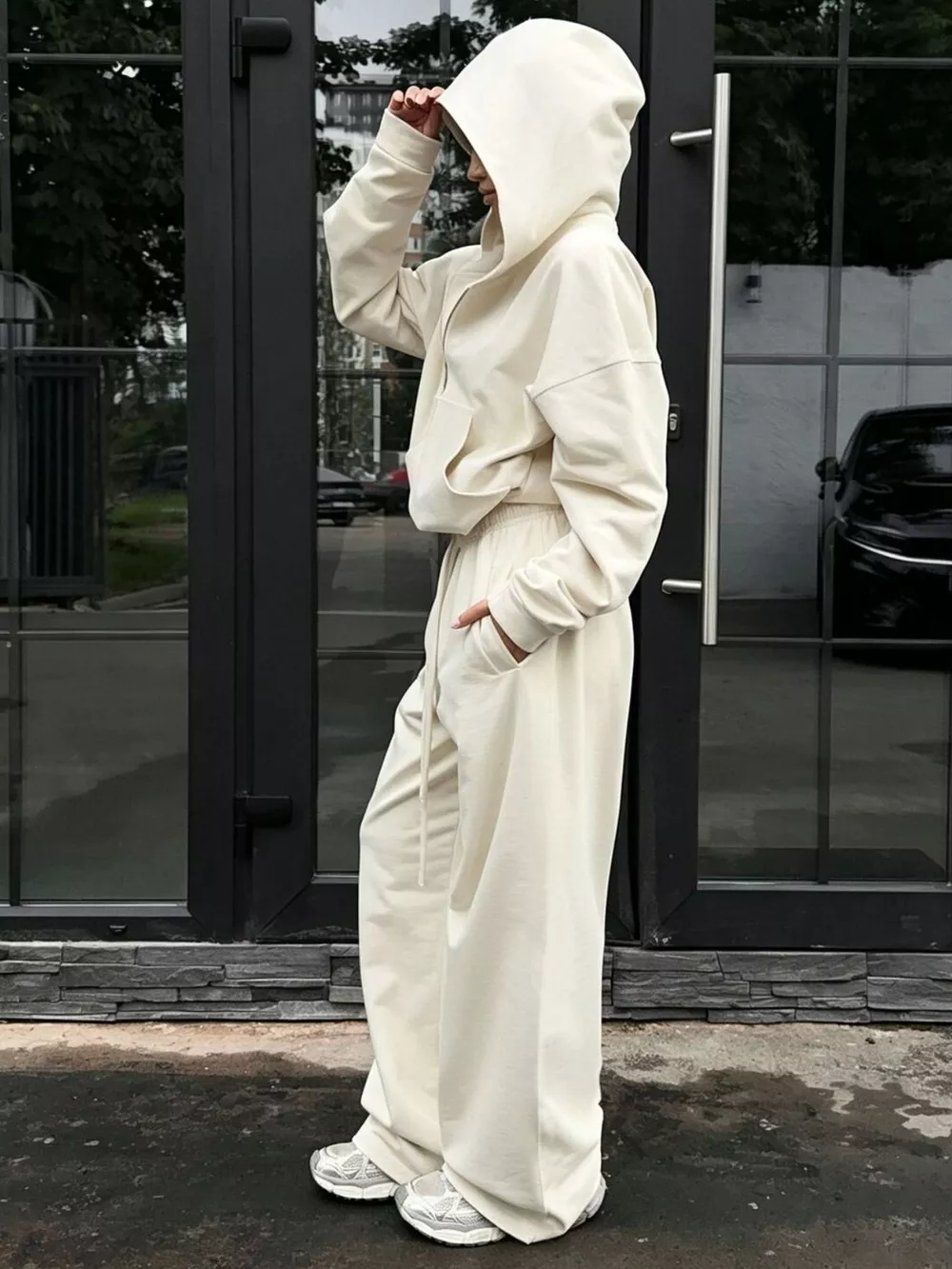 Casual Zip-Up Hoodie and Wide-Leg Sweatpants Set, image 2
