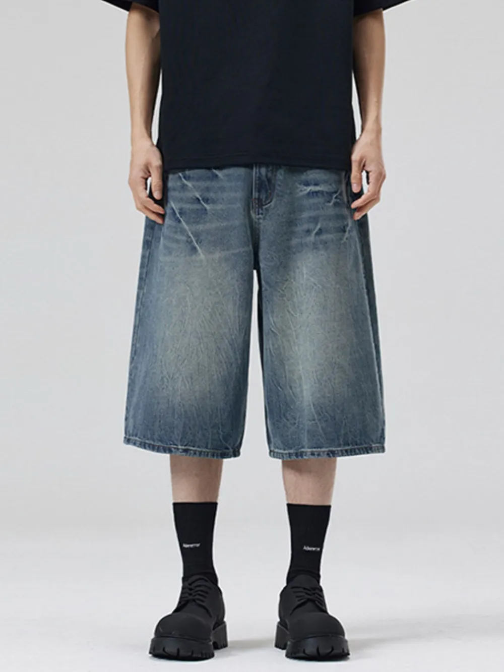 Men's Wide Leg Washed Denim Shorts, image 2