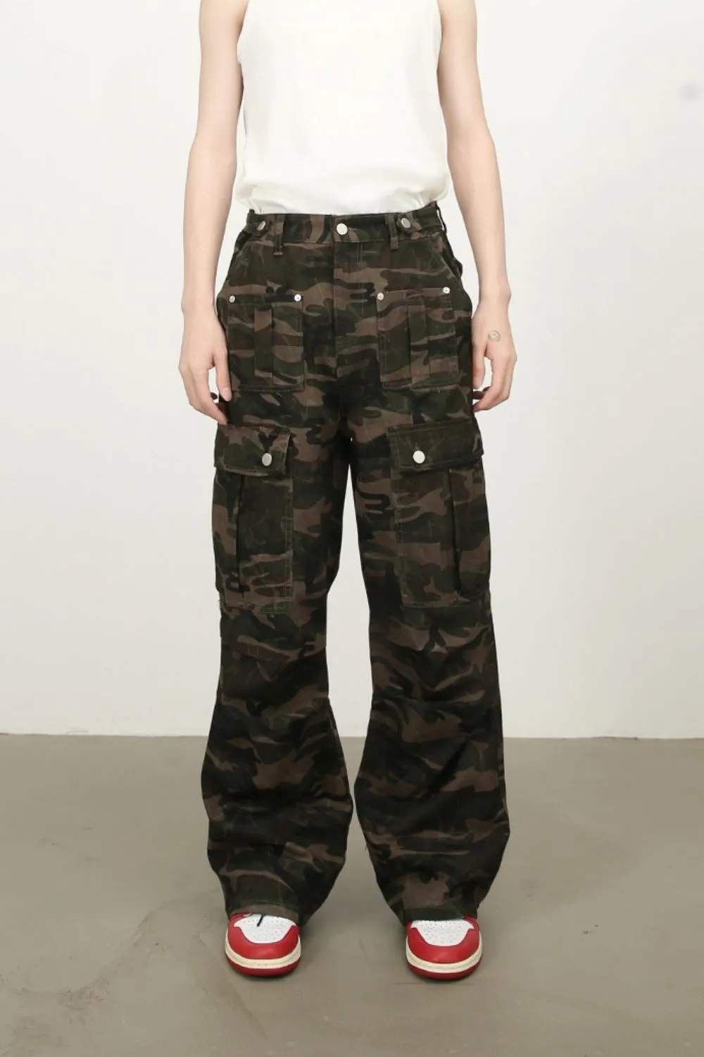 Men's Camouflage Jeans with Cargo Pockets, image 2
