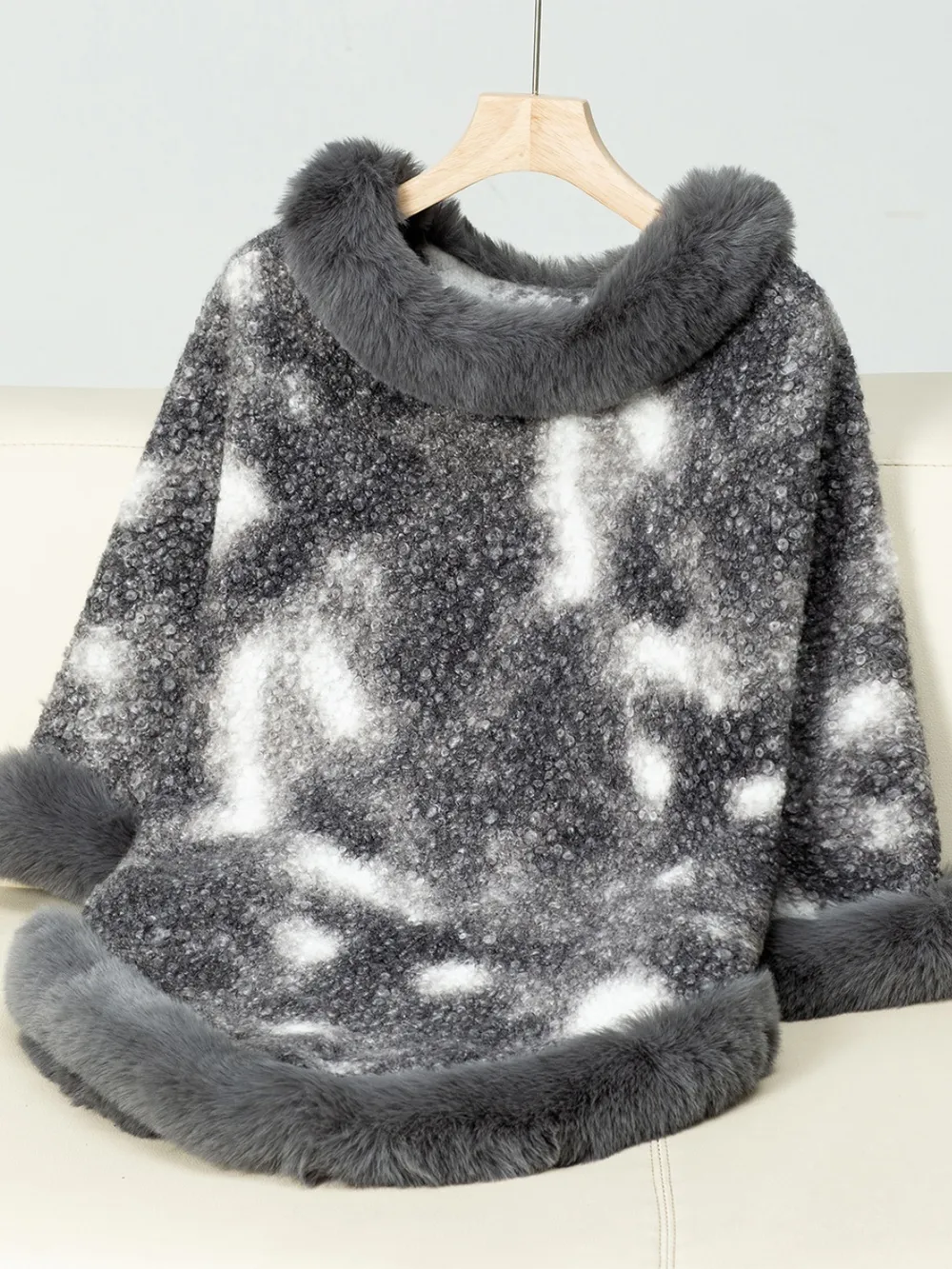 Furry Contrast Three-Quarter Poncho, image 12