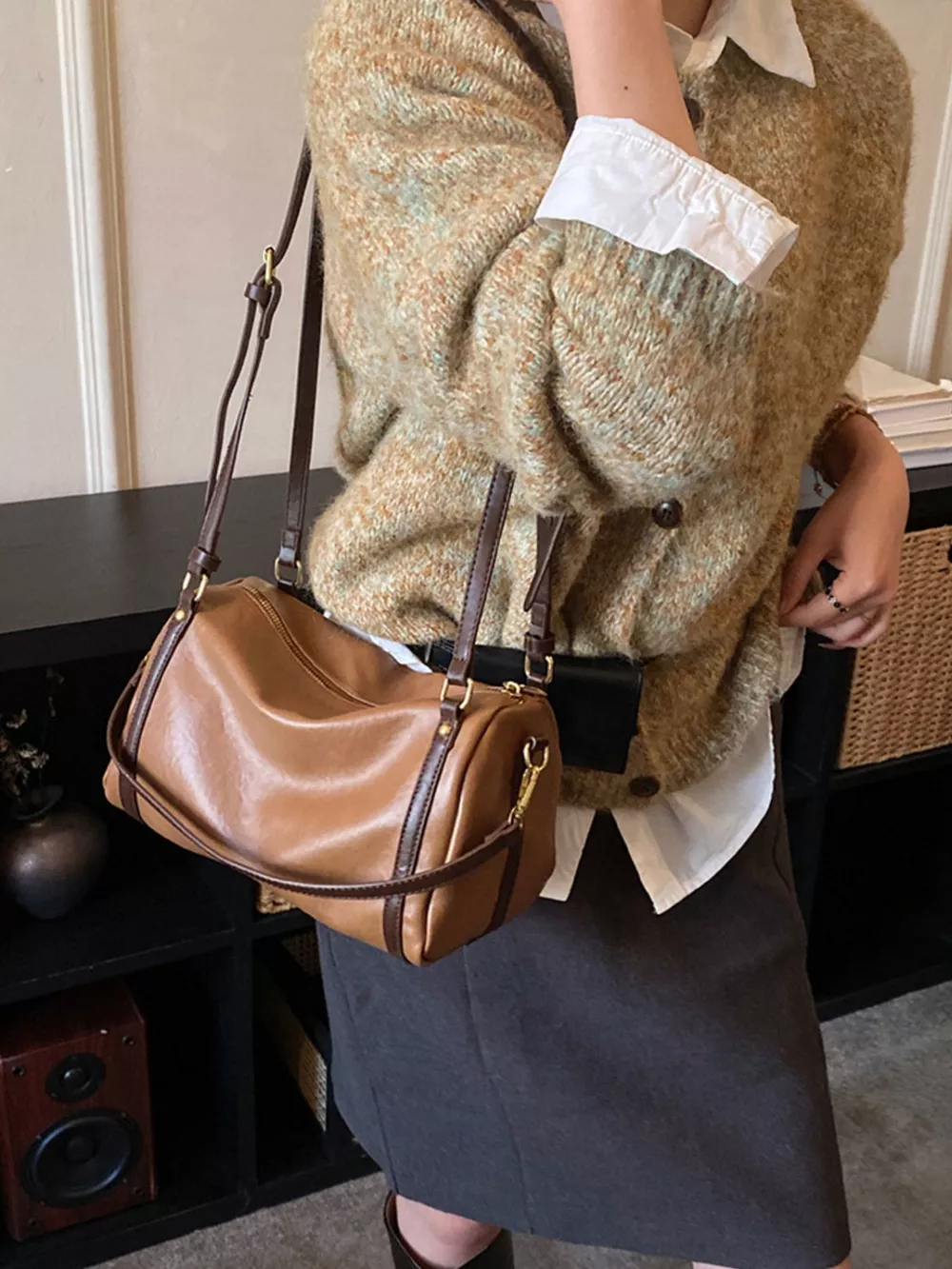 Vintage Style Barrel Crossbody Bag, image 8