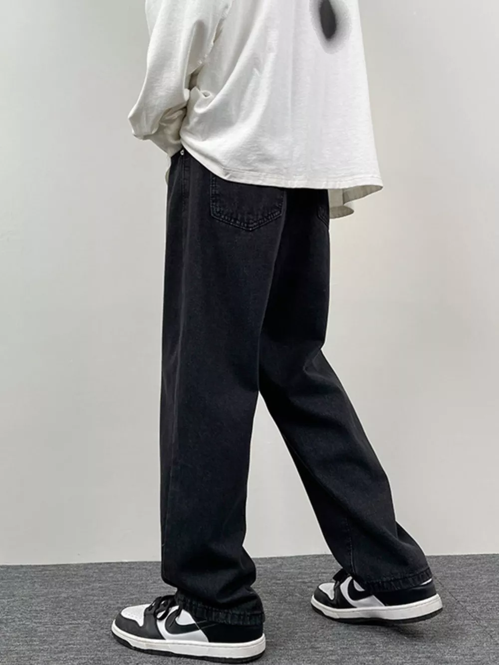 Men's Relaxed Fit Jeans, image 4