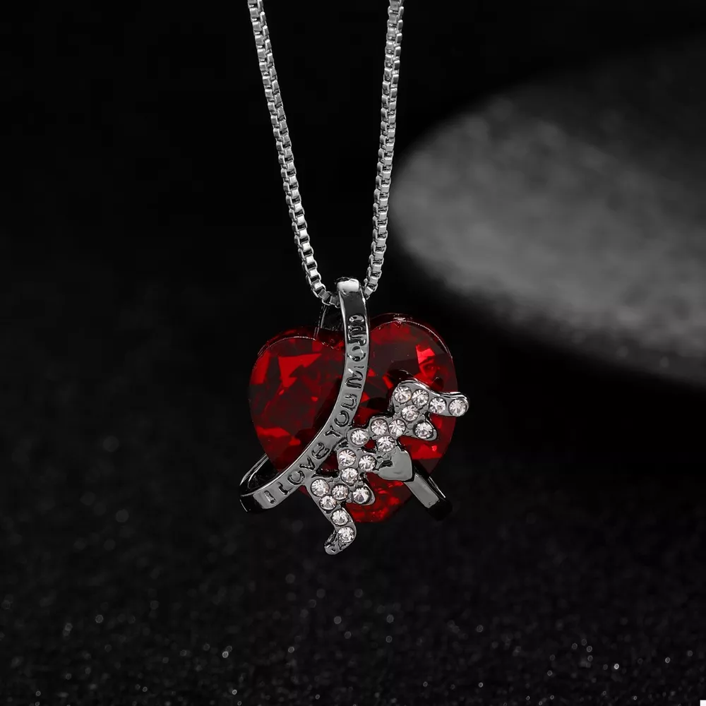 Heart-Shaped MOM Pendant Necklace, image 9