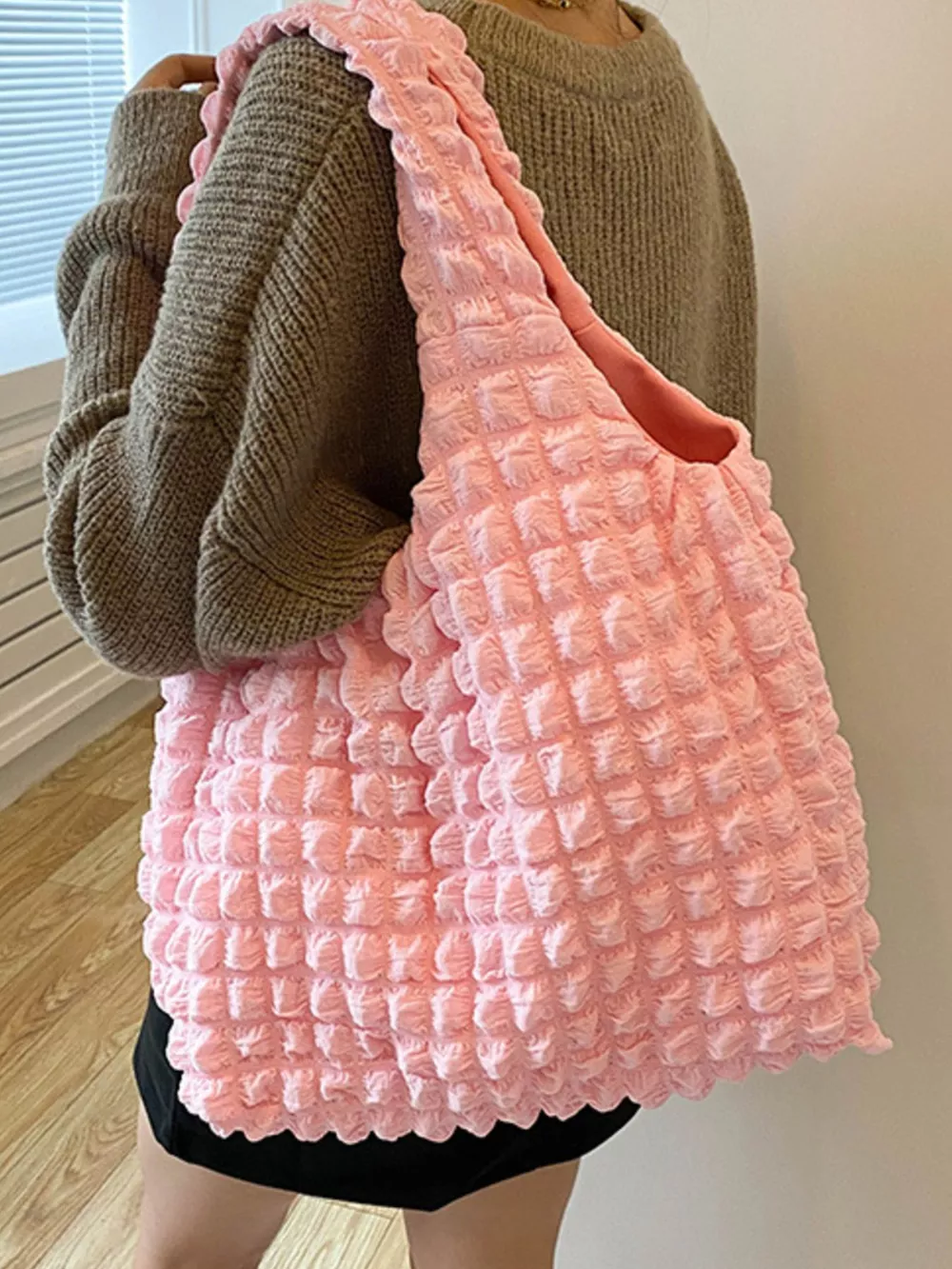 Textured Ruched Shoulder Bag, image 4