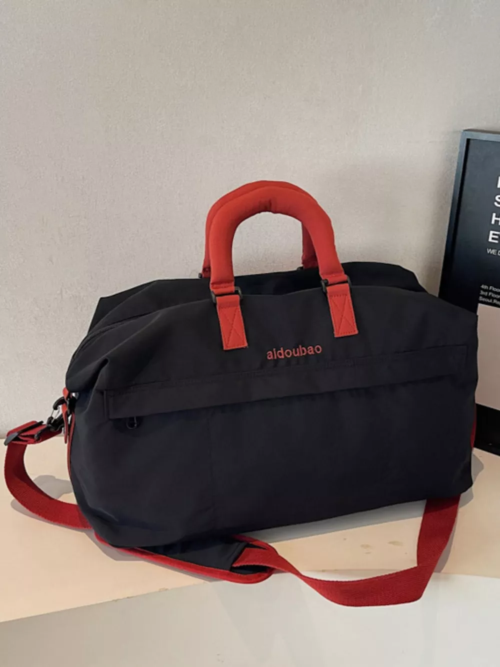 Large Capacity Lightweight Travel Bag, image 4