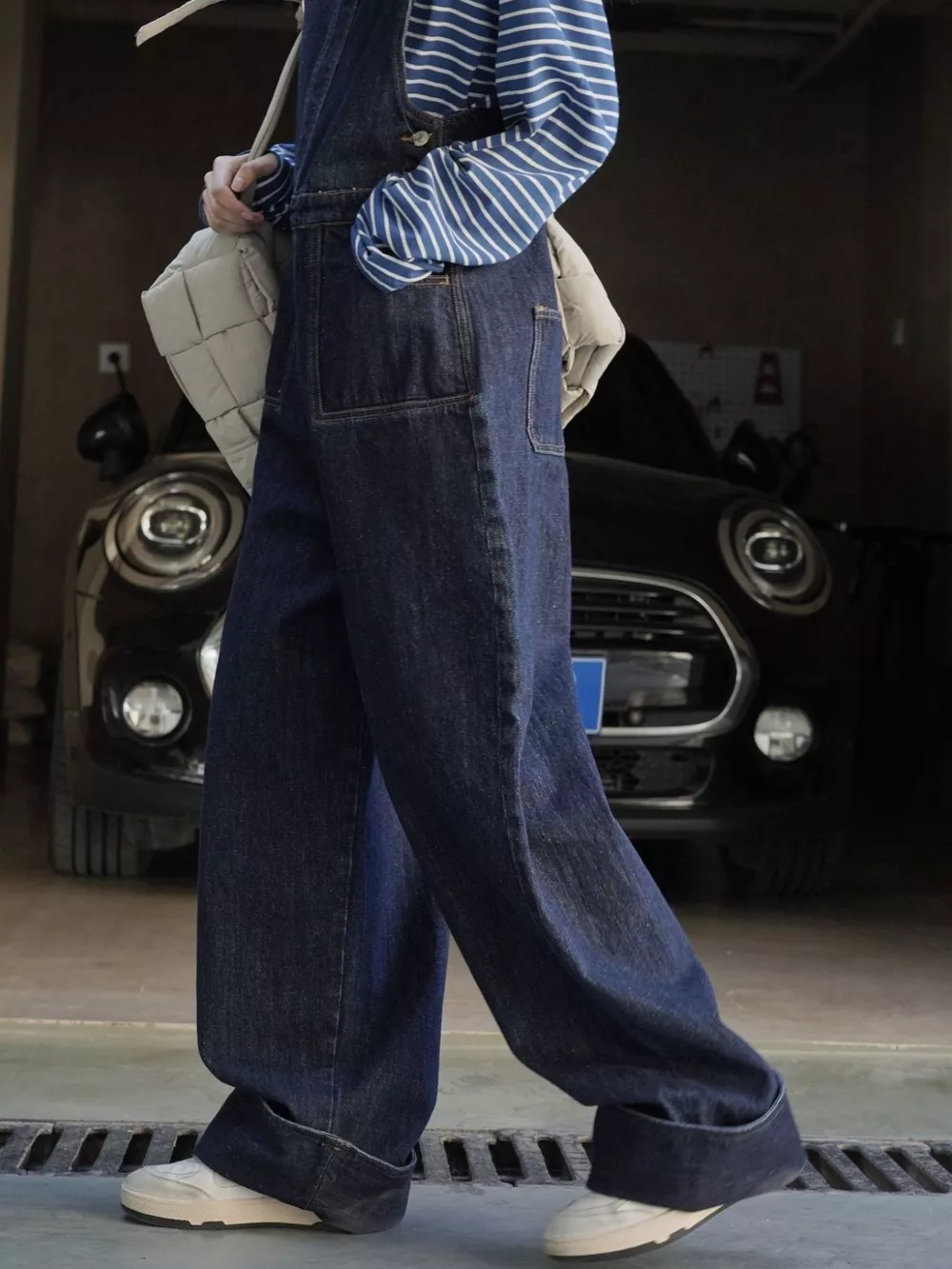 Vintage Dark Wash Wide-Leg Denim Overalls, image 24