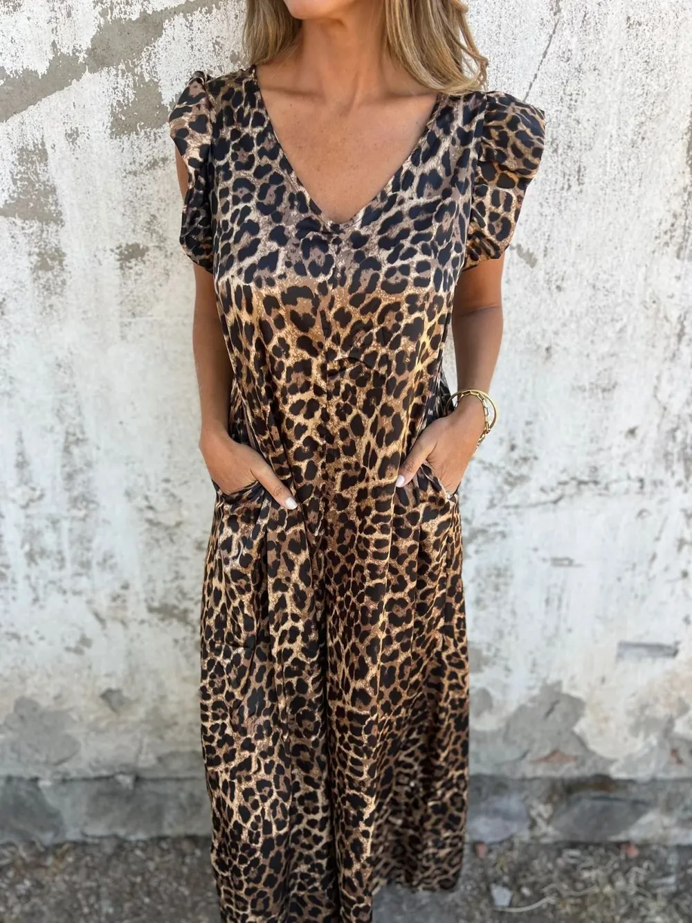 Full Size V-Neck Cap Sleeve Wide Leg Jumpsuit Plus Size, image 13