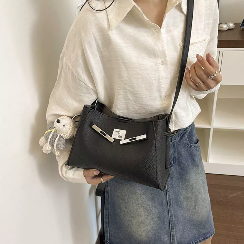 Lock Detail Crossbody Bag, image 3
