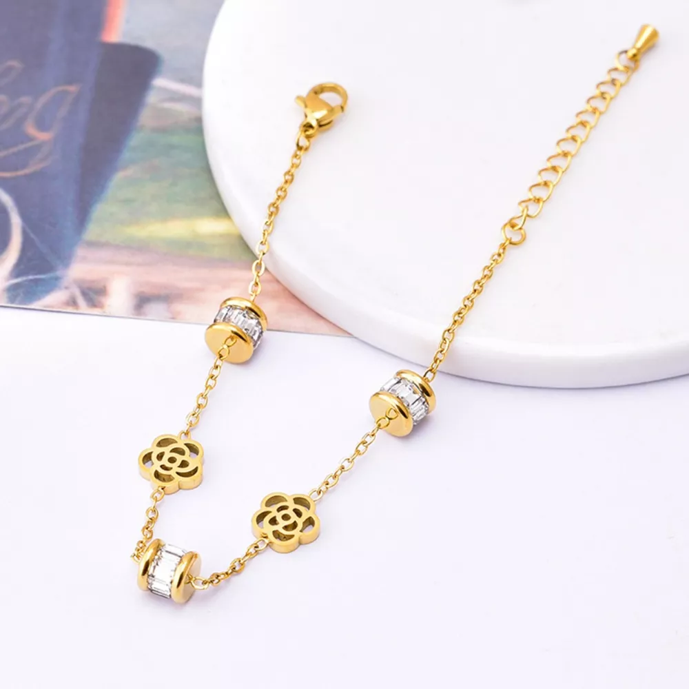 18K Gold-Plated Flower Bracelet, image 4