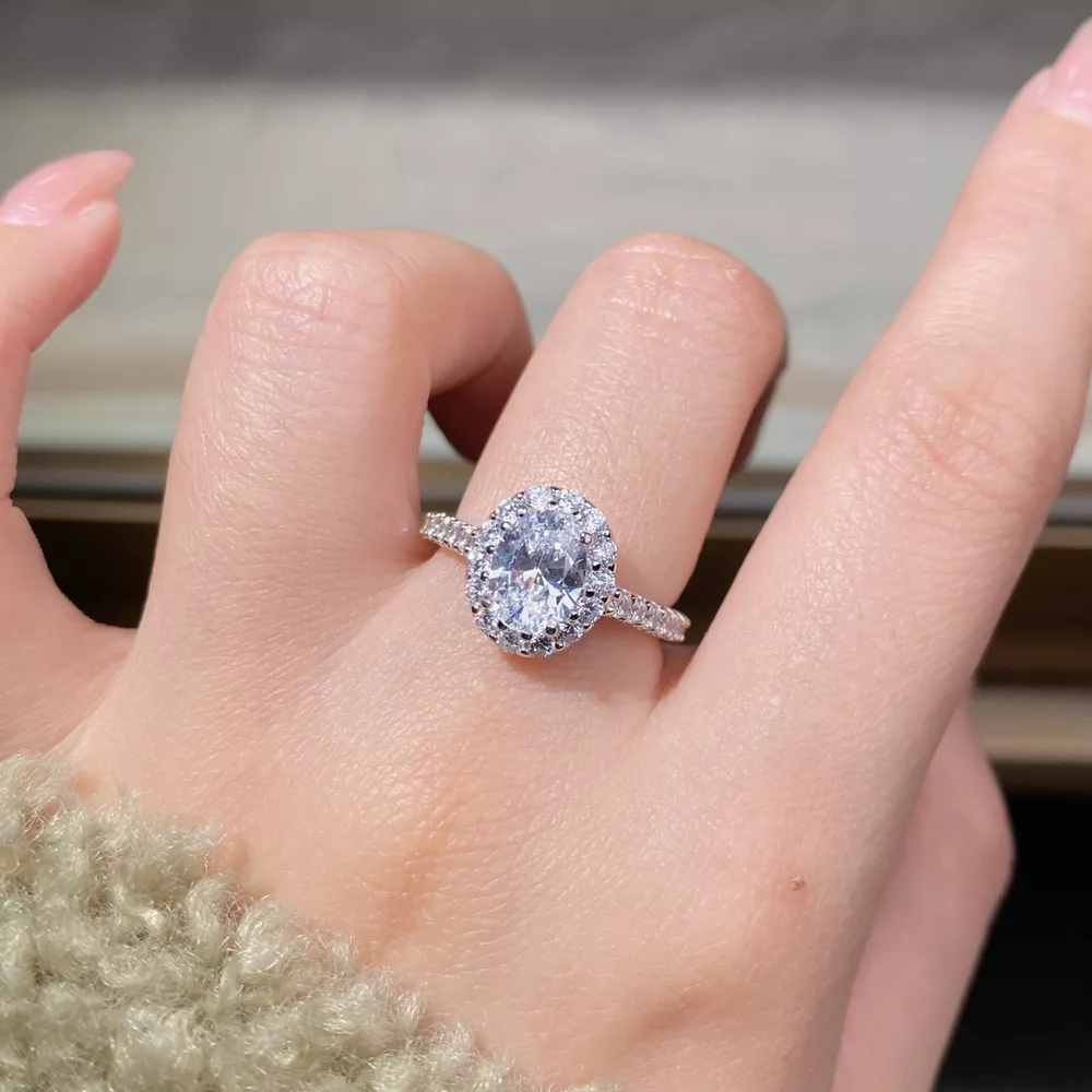 1.5 Carat Moissanite 925 Sterling Silver Oval Ring