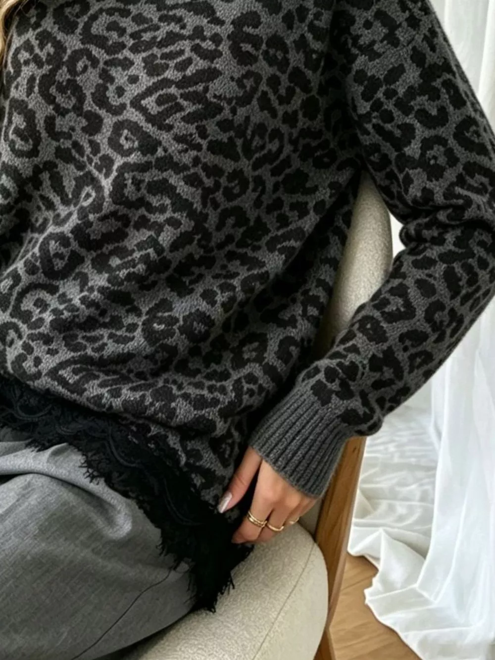 Round Neck Sweater with Asymmetric Lace Hem, image 9