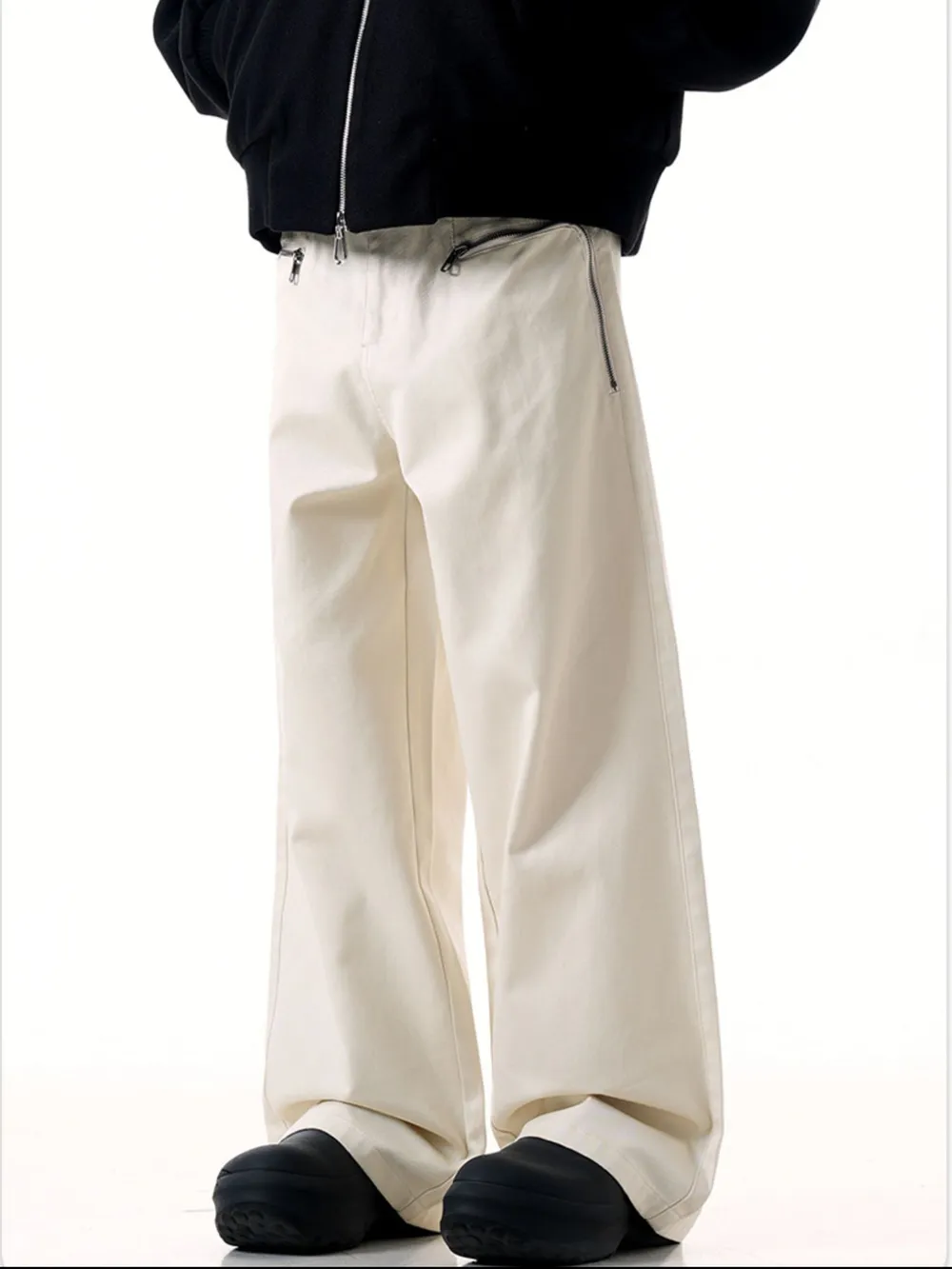 Men's Wide Leg Cargo Pants with Zipper Closure Pockets, image 2
