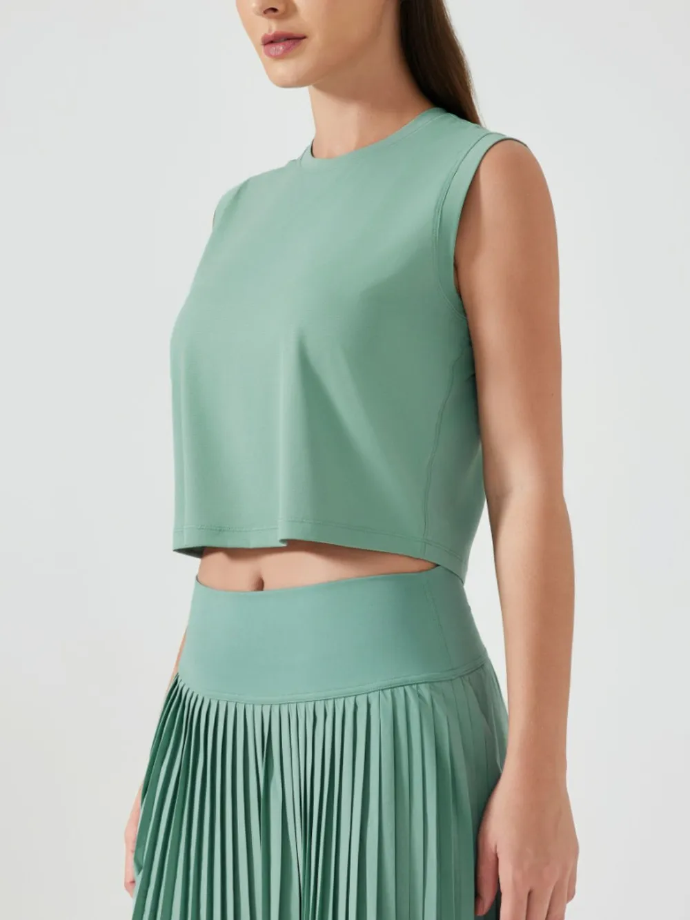Round Neck Cropped Active Tank, image 12