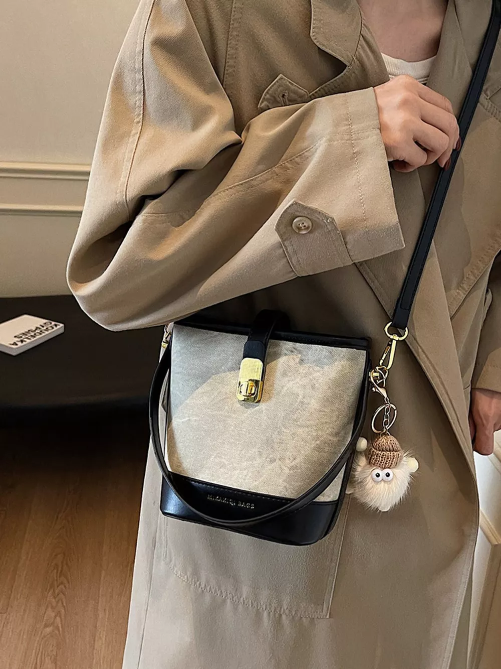 Bucket Crossbody Bag, image 10