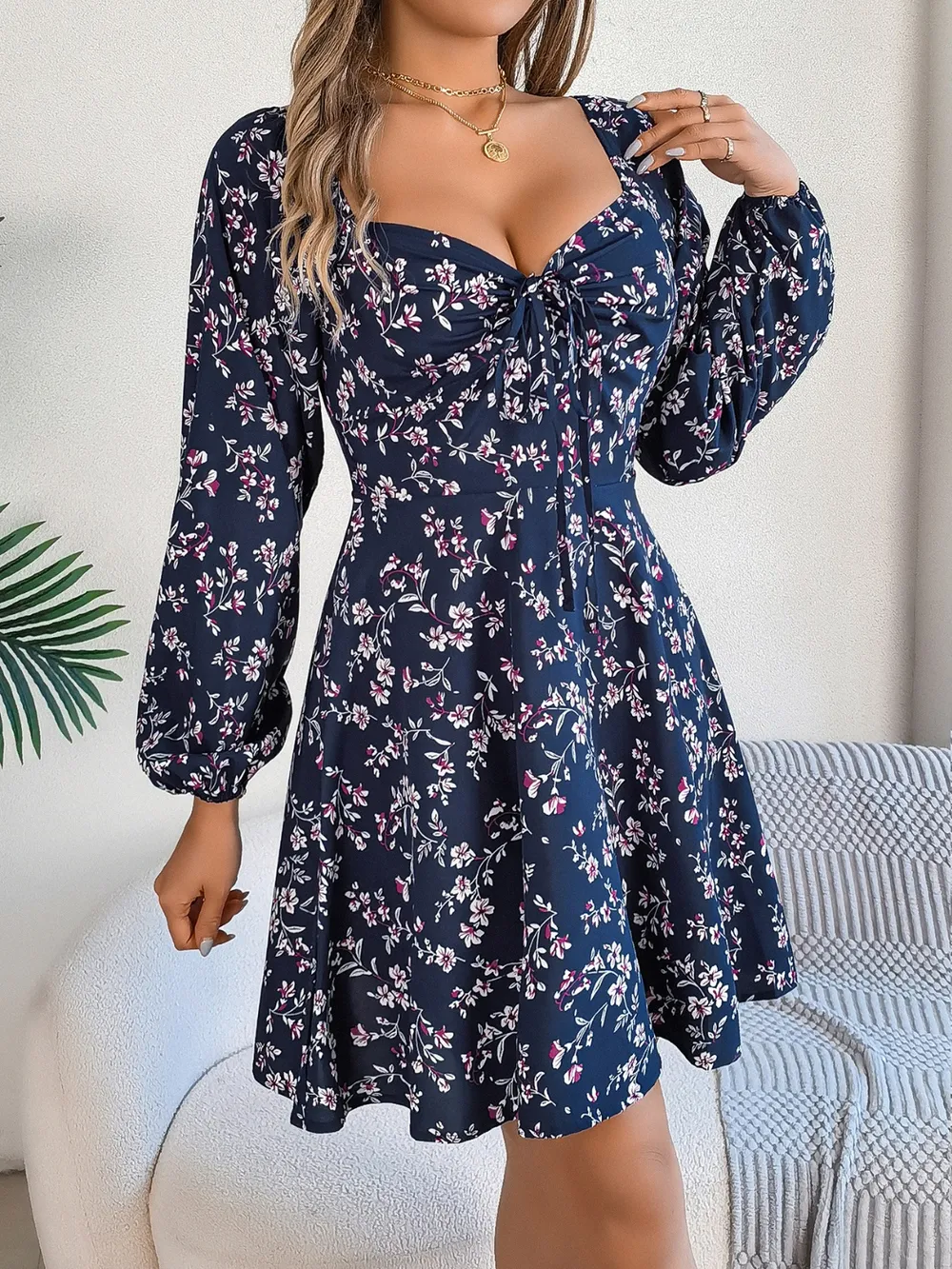 Printed Sweetheart Neck Balloon Sleeve Mini Dress, image 3