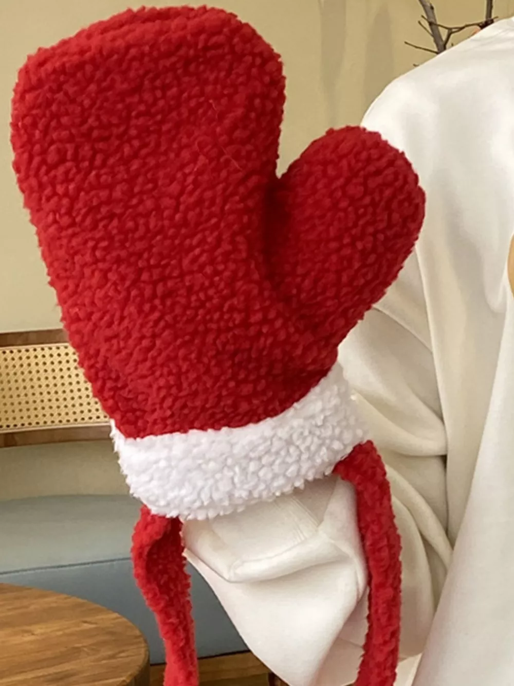 Christmas Mitten-Shaped Plush Crossbody Bag, image 6