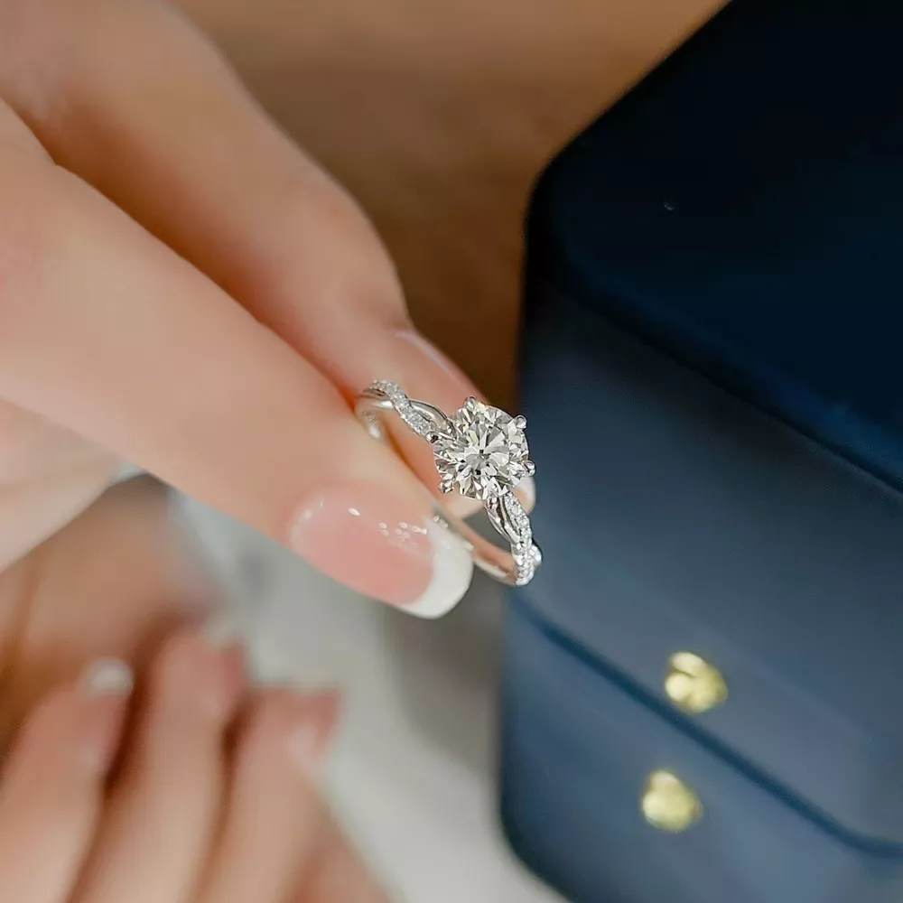1 Carat 925 Sterling Silver Moissanite Ring, image 2