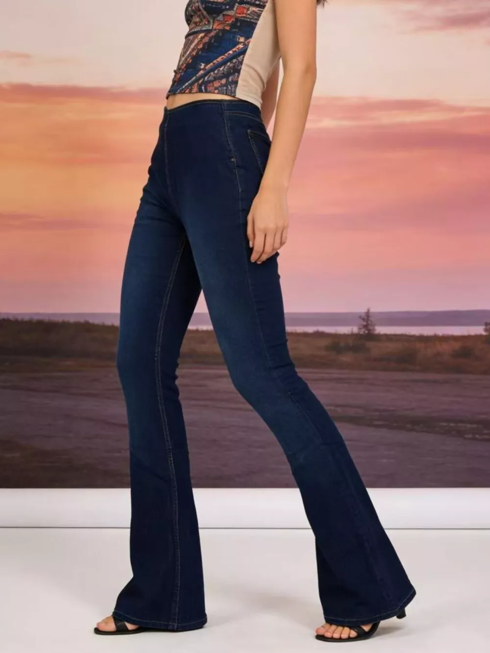 High-Waisted Flare Jeans, image 12