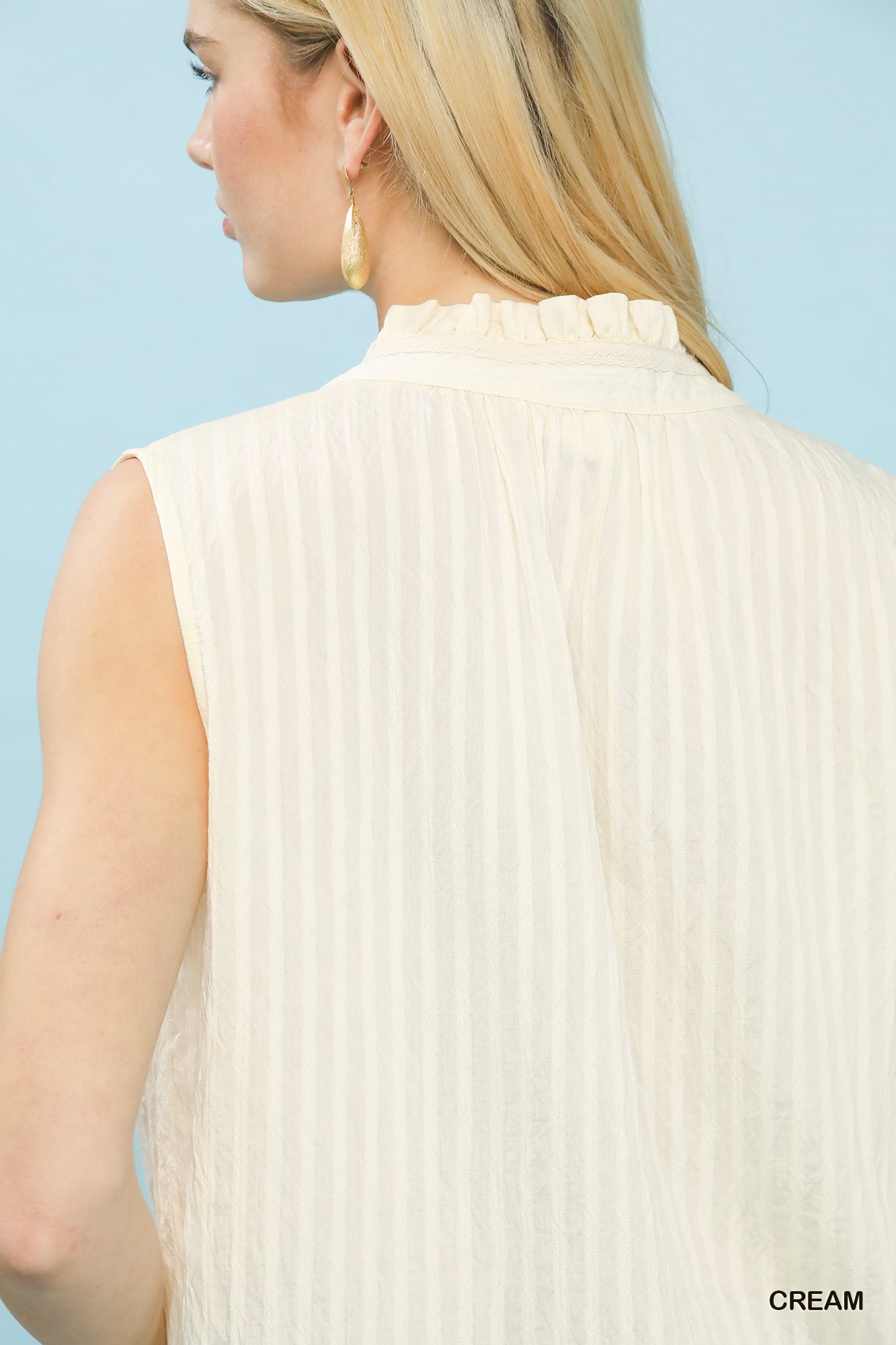 Sleeveless Textured Split Neck Top, image 4