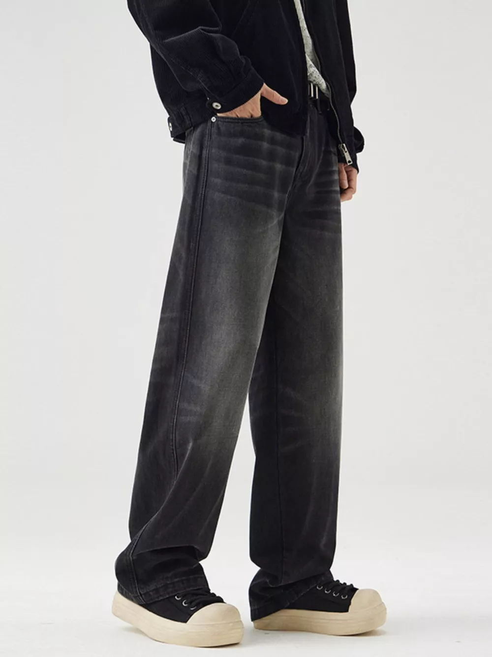 Men's Wide Leg Washed Jeans, image 2