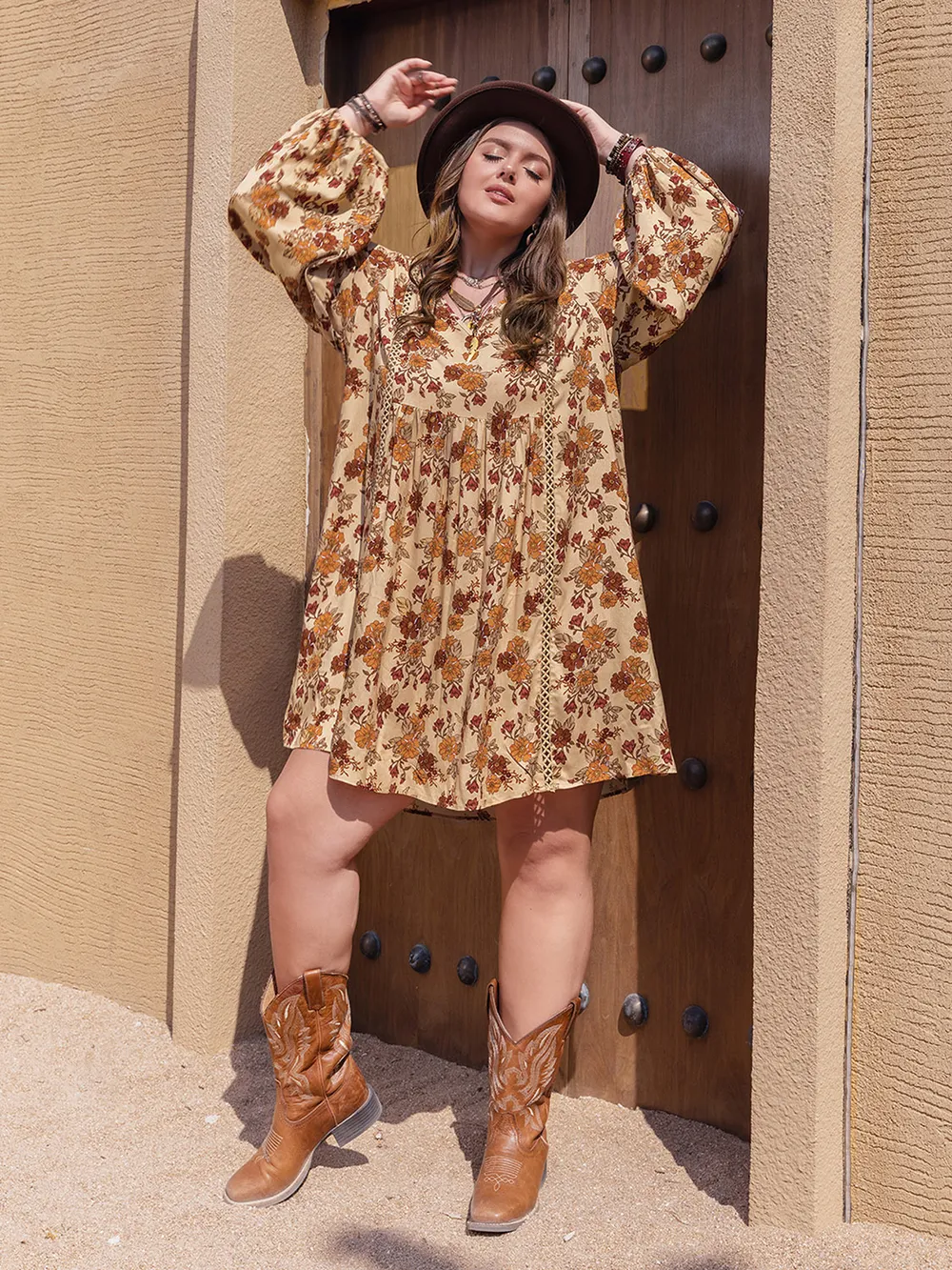 Plus Size Printed V-Neck Balloon Sleeve Mini Dress, image 4