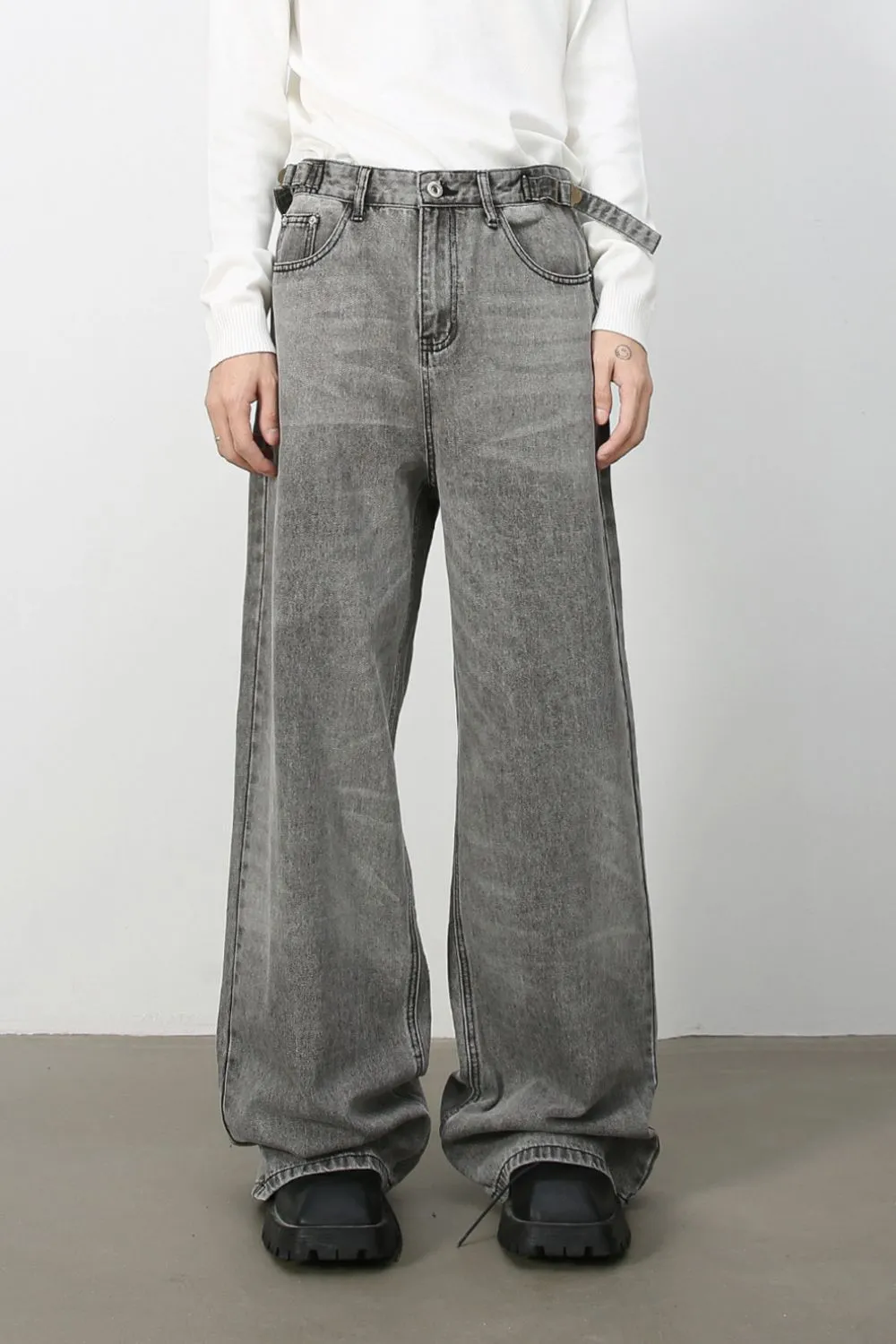 Men's Wide Leg Jeans with Pockets