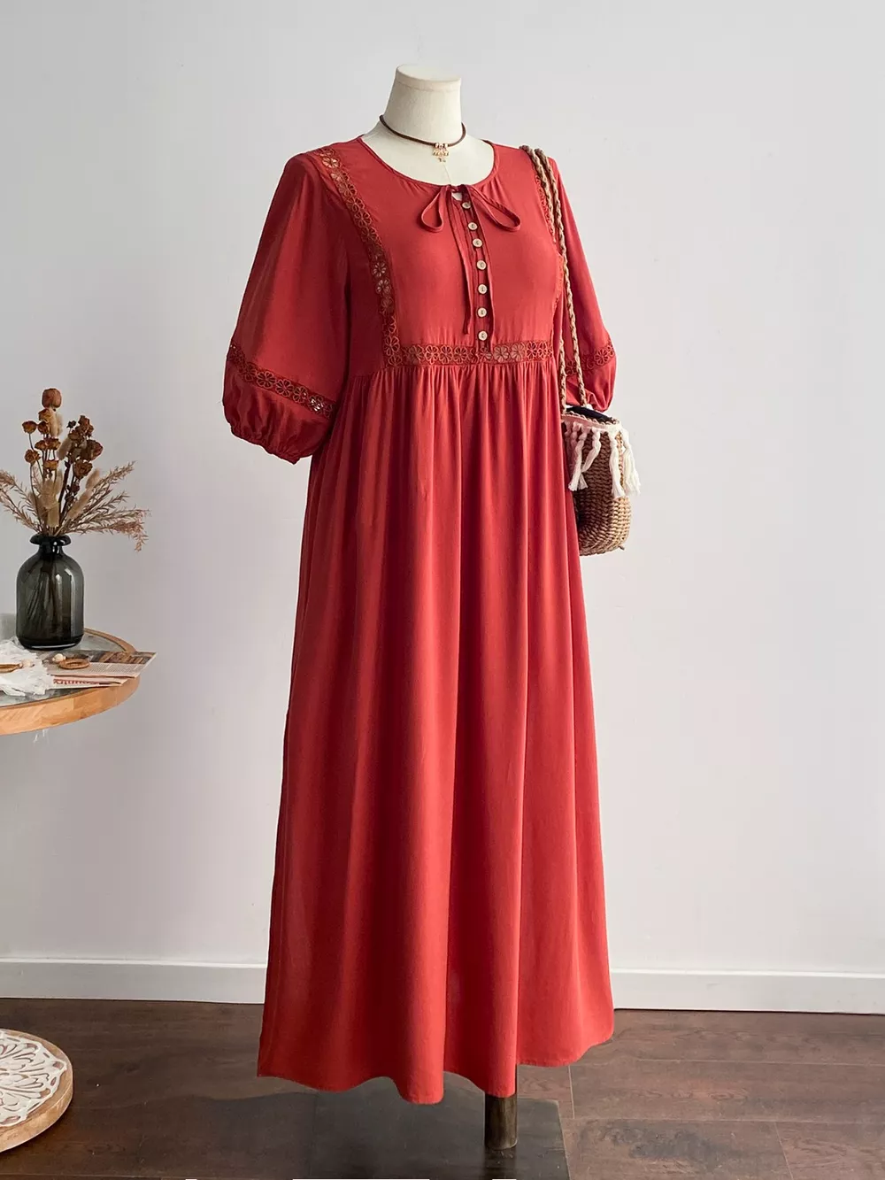 Plus Size Tie Neck Puff Sleeve Midi Dress with Lace Trim, image 5
