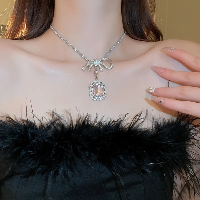 Alloy Crystal Geometric Pendant Necklace, image 2