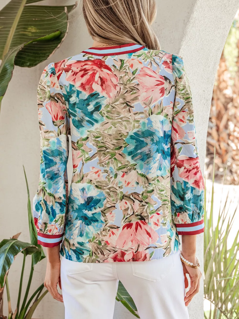 Contrast Trim V Neck Cuffed Bracelet Sleeve Floral Blouse, image 3