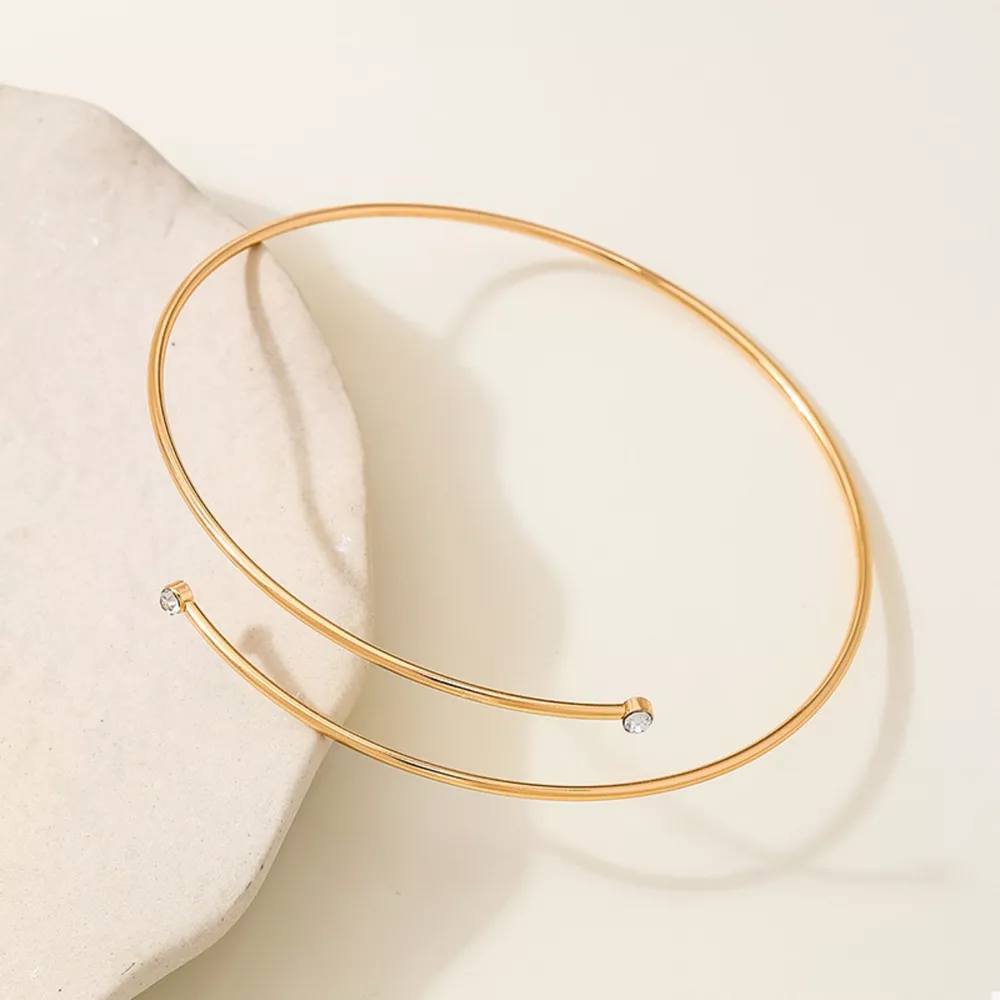 Delicate Gold Wire Upper Arm Bracelet, image 3