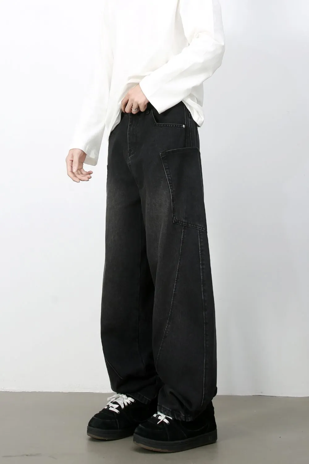 Men's Wide Leg Jeans with Pockets