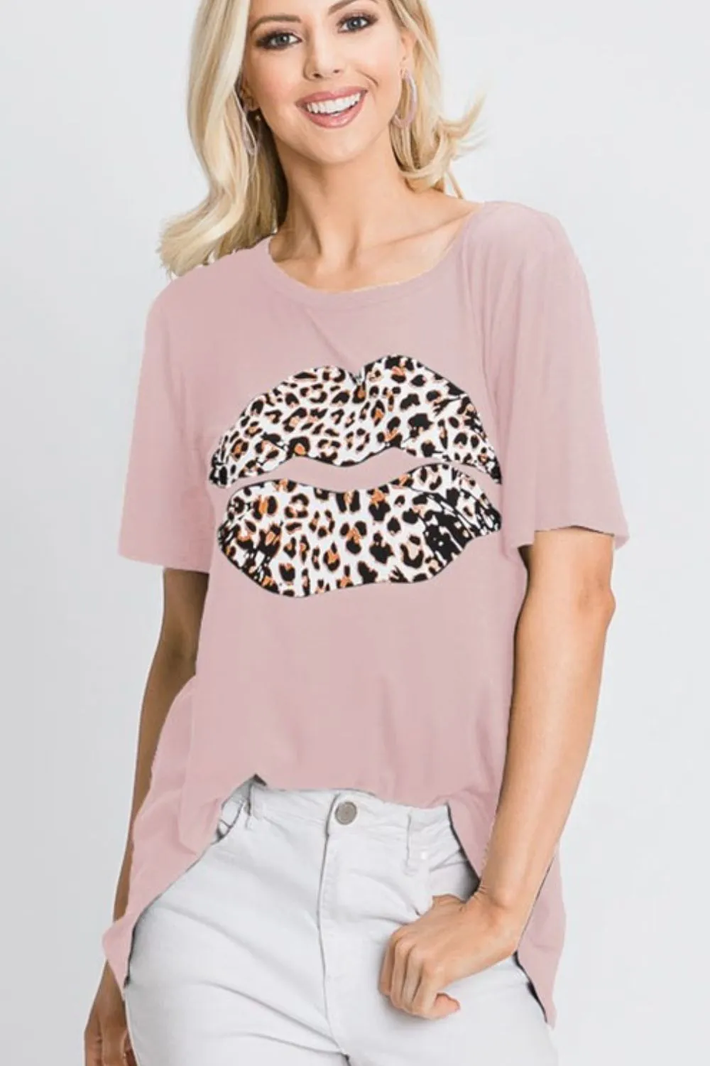 Full Size Leopard Lip Round Neck Short Sleeve T-Shirt Plus Size