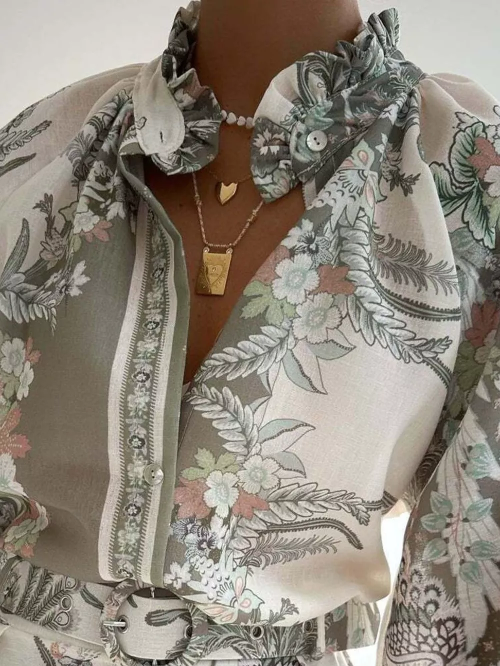 Floral Print Button-Down Shirt and Belted Shorts Two-Piece Set, image 5