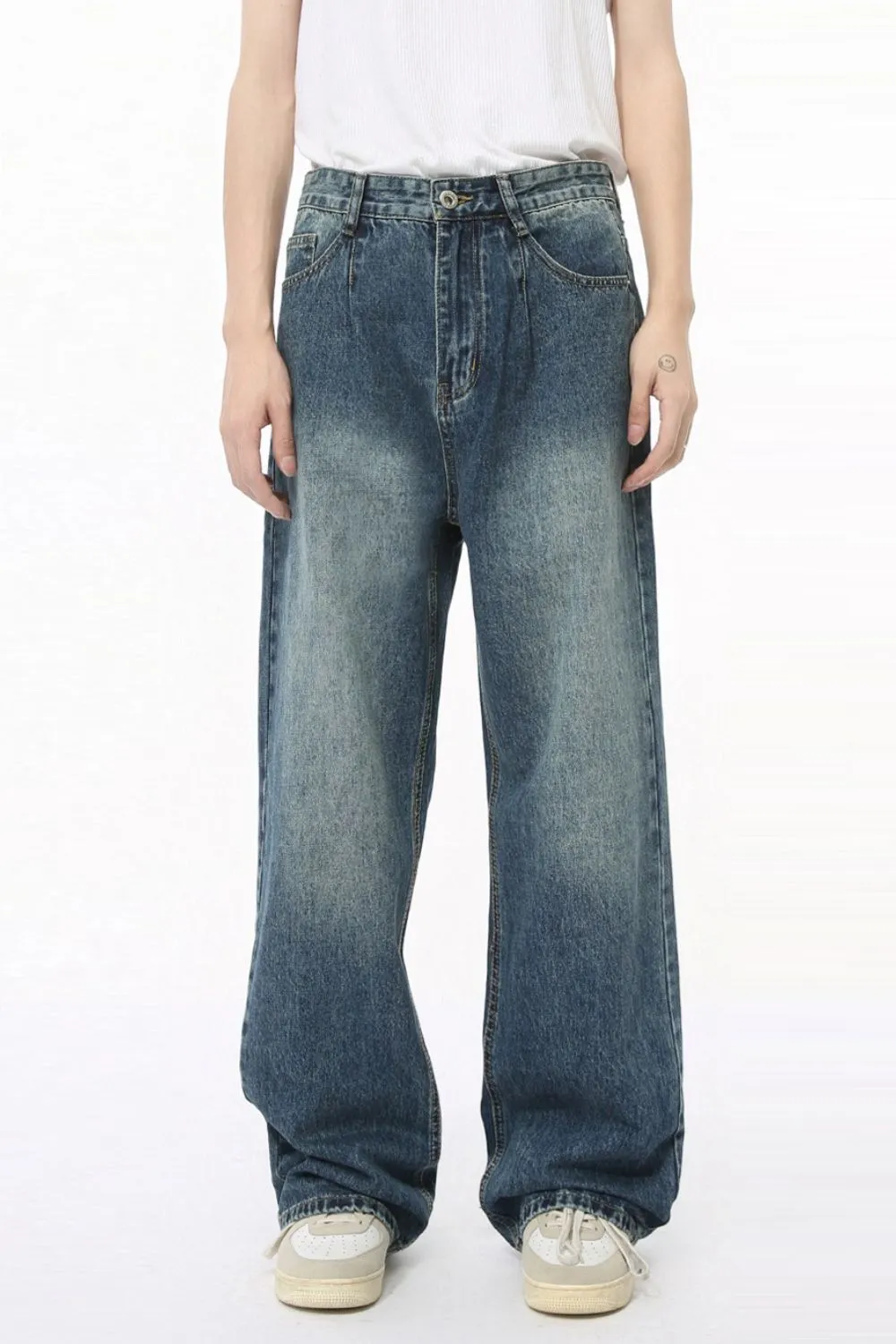 Mid Rise Wide Leg Jeans with Pockets, image 2