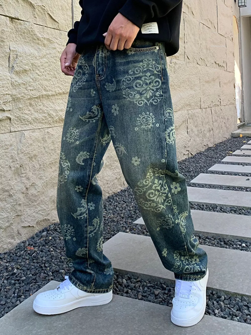 Men's Vintage Washed Loose Fit Jeans, image 2