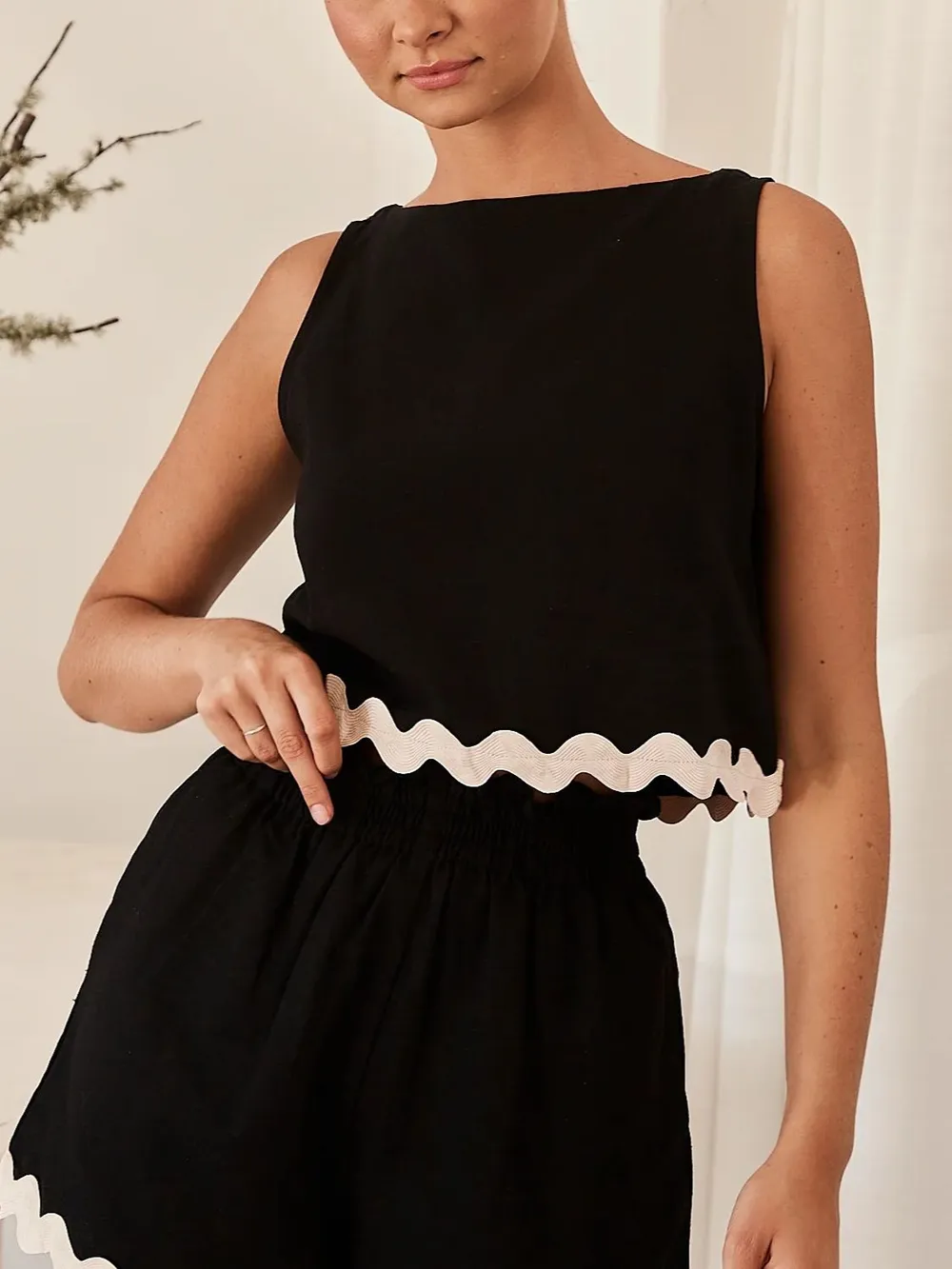Contrast Trim Round Neck Tank and Shots Set, image 5