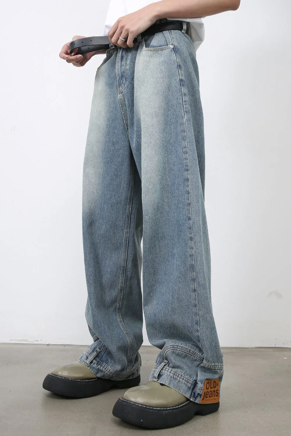 Men's Washed Loose Jeans with Pockets