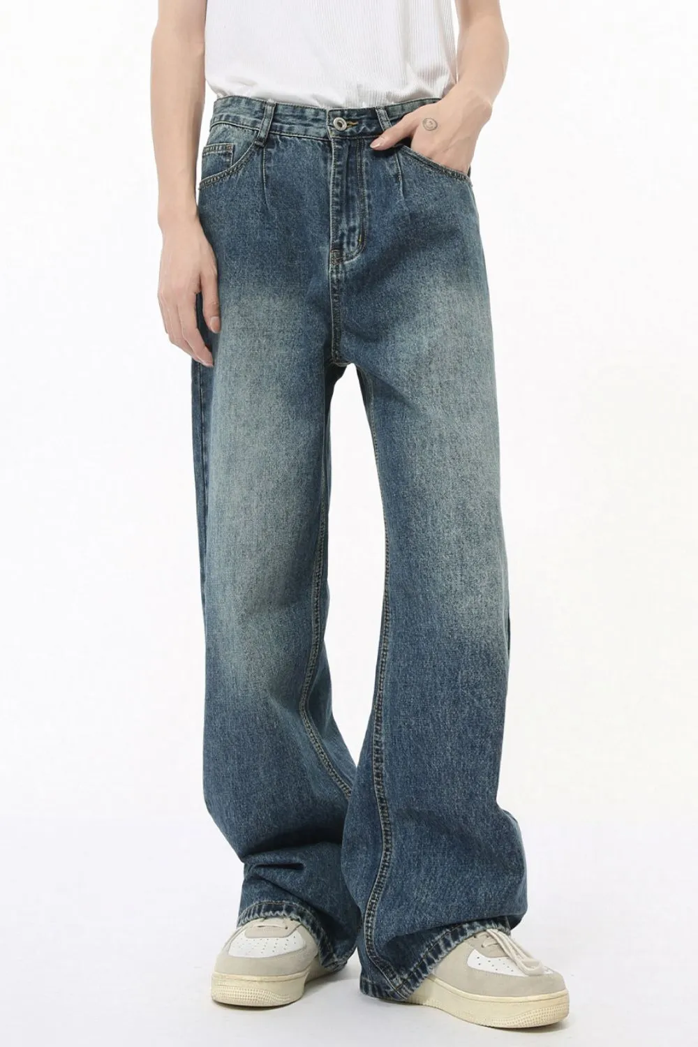 Mid Rise Wide Leg Jeans with Pockets, image 5