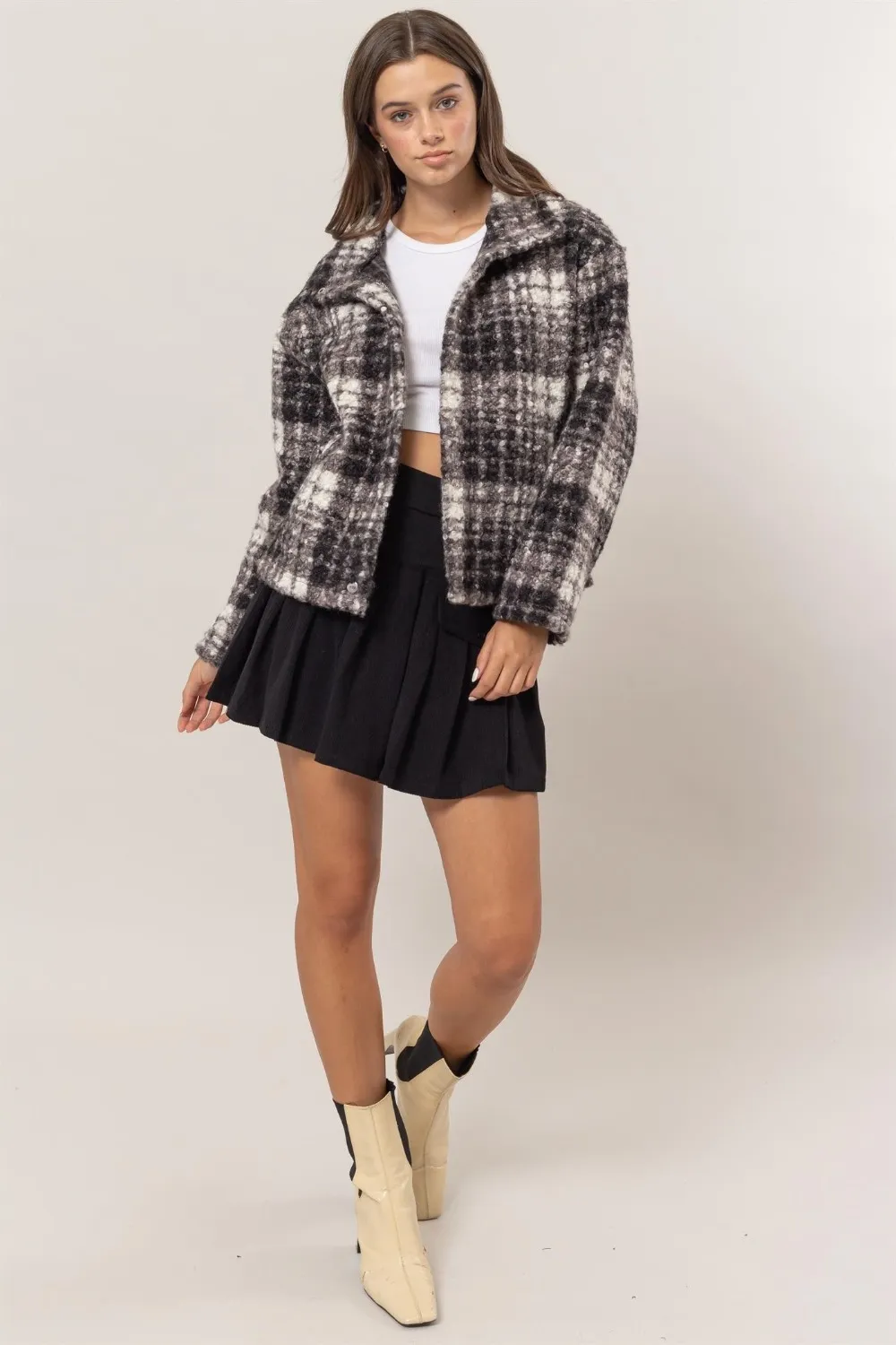 Plaid Collared Neck Boucle Jacket with Pockets, image 4