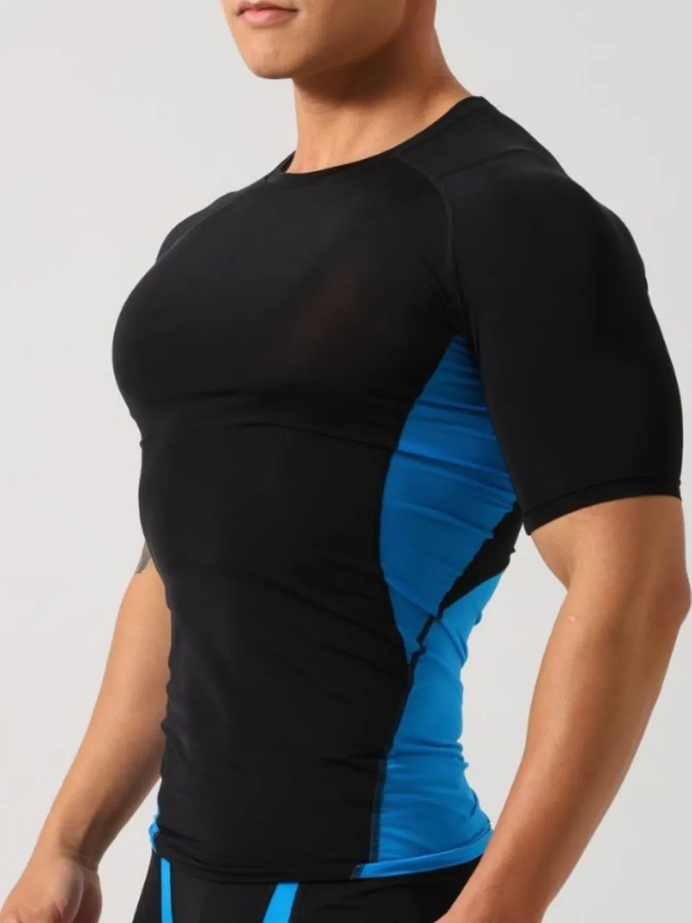 Men's Contrast Round Neck Short Sleeve T-Shirt