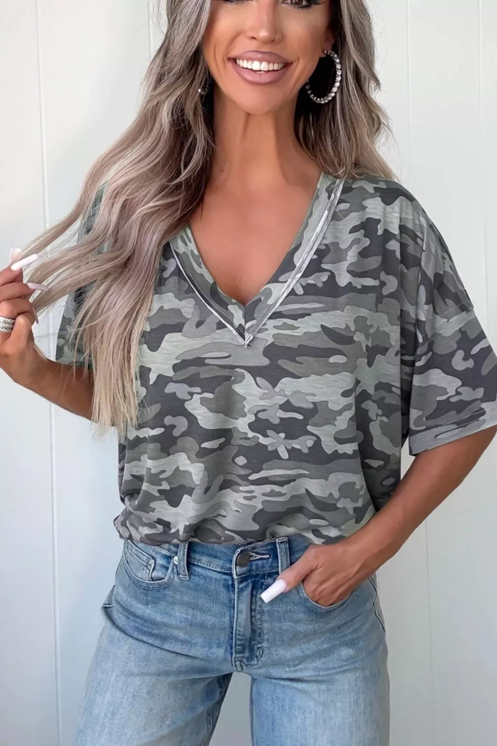 Camouflage Print Raw Edge V Neck Tee, image 3