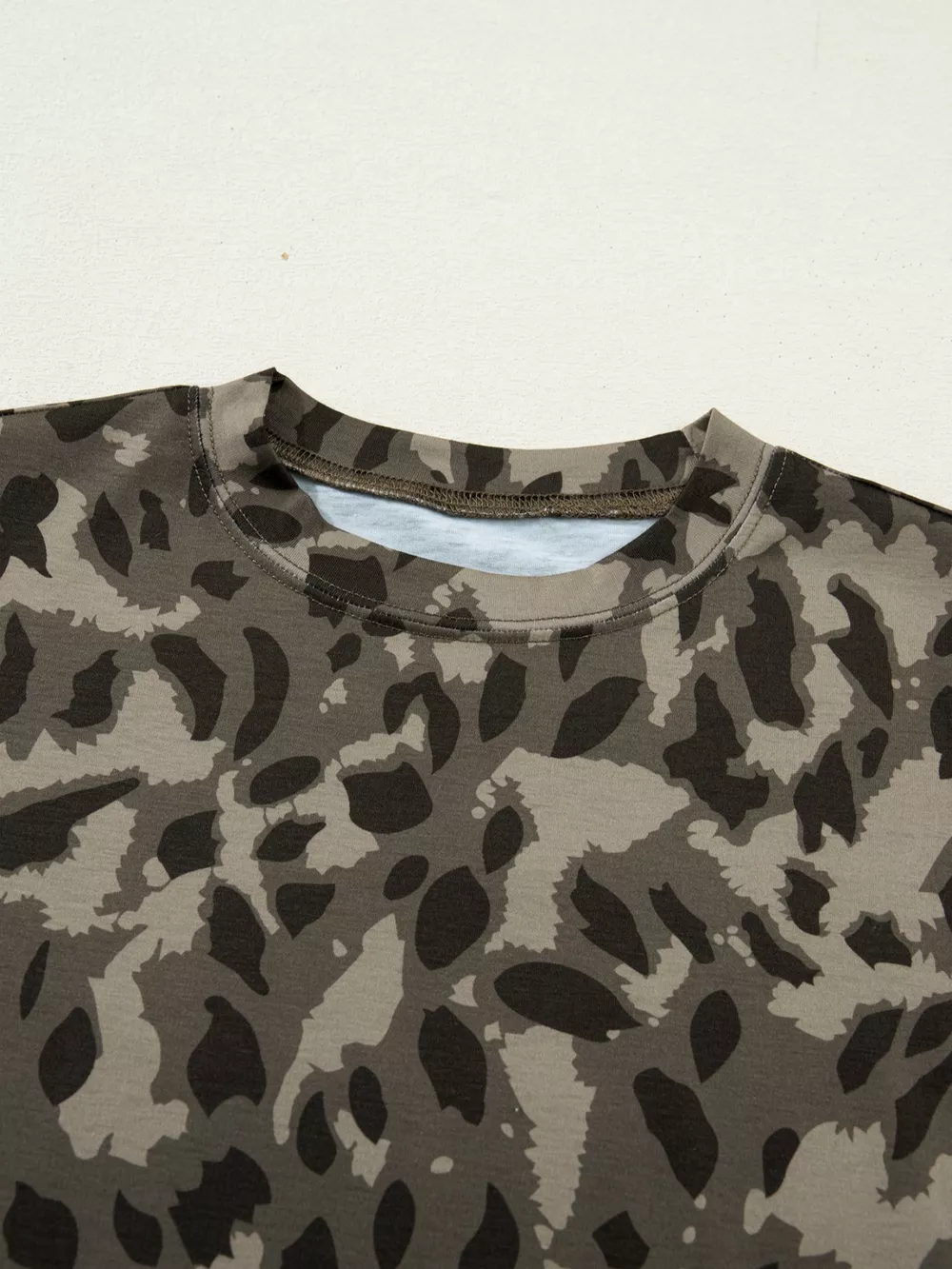 Leopard Print Mock Neck Slim Tee, image 5