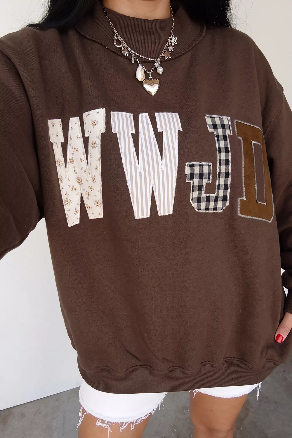 WWJD Mixed Pattern Embroidered Patch Graphic Mock Neck Sweatshirt, image 2