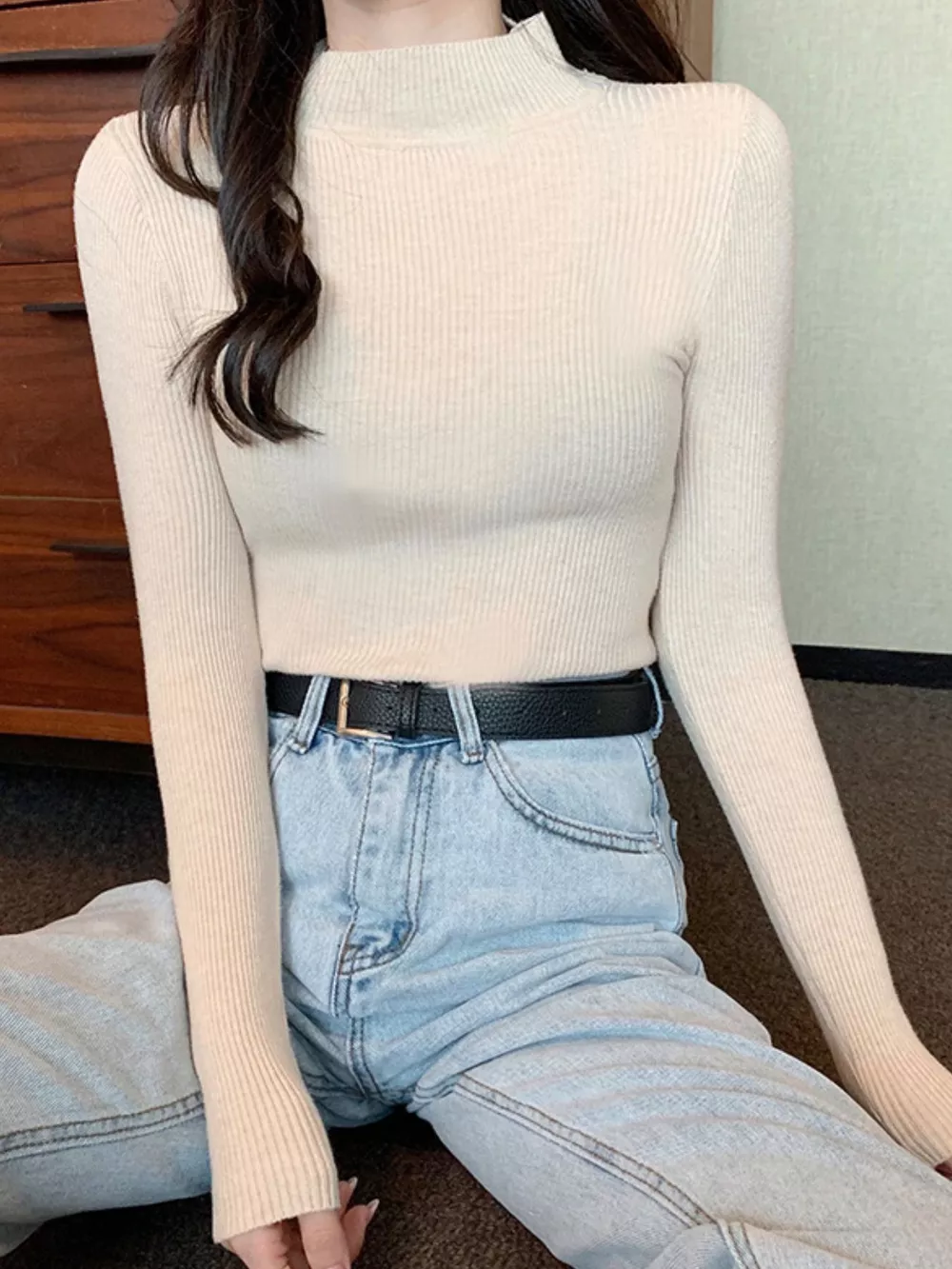 Elegant Slim-Fit Ribbed Mock Neck Knit Top, image 2